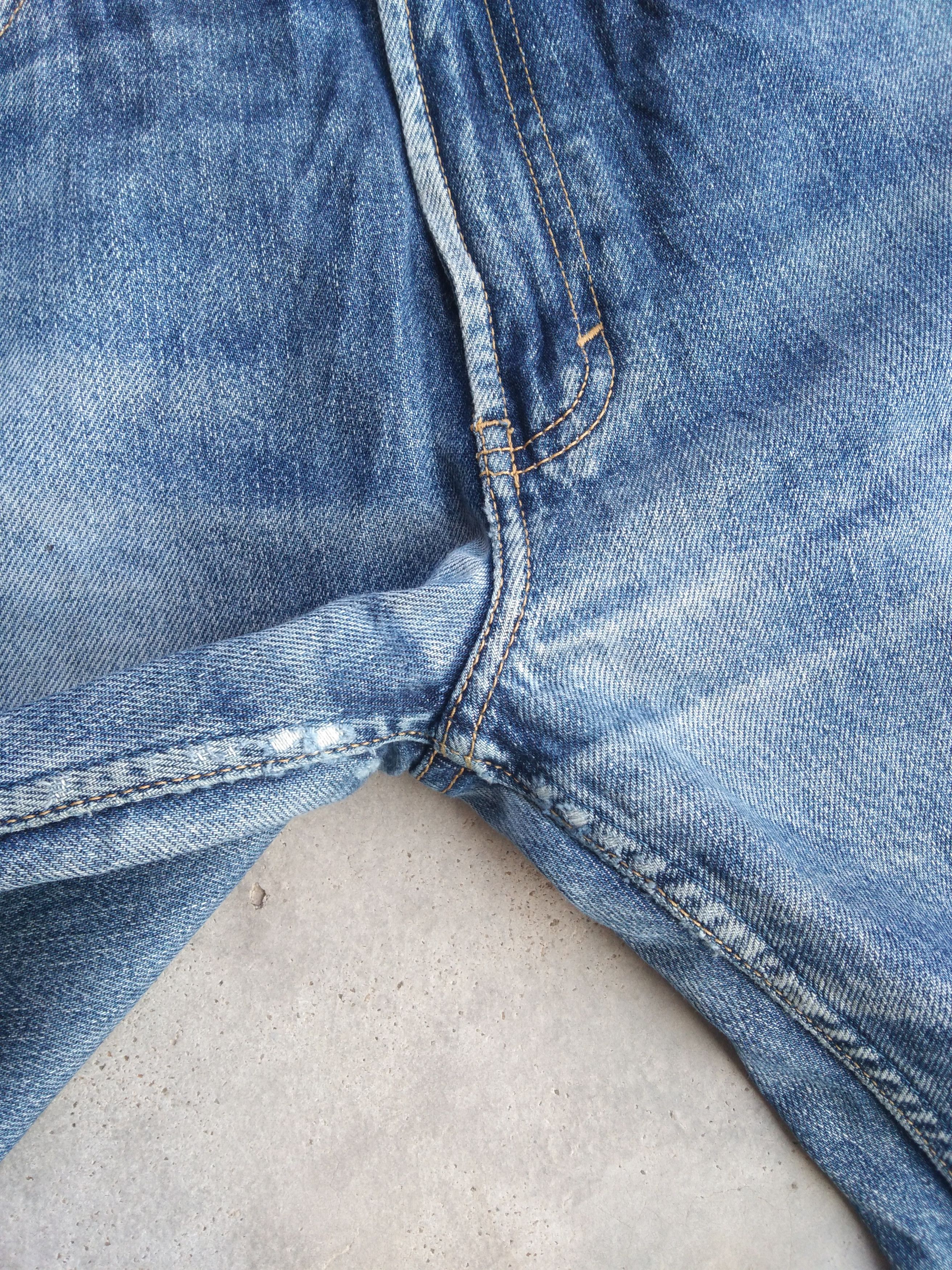 Gap Vintage faded Blue Gap Boot Cut Distressed Jeans 33x31 Size US 33 - 7 Thumbnail