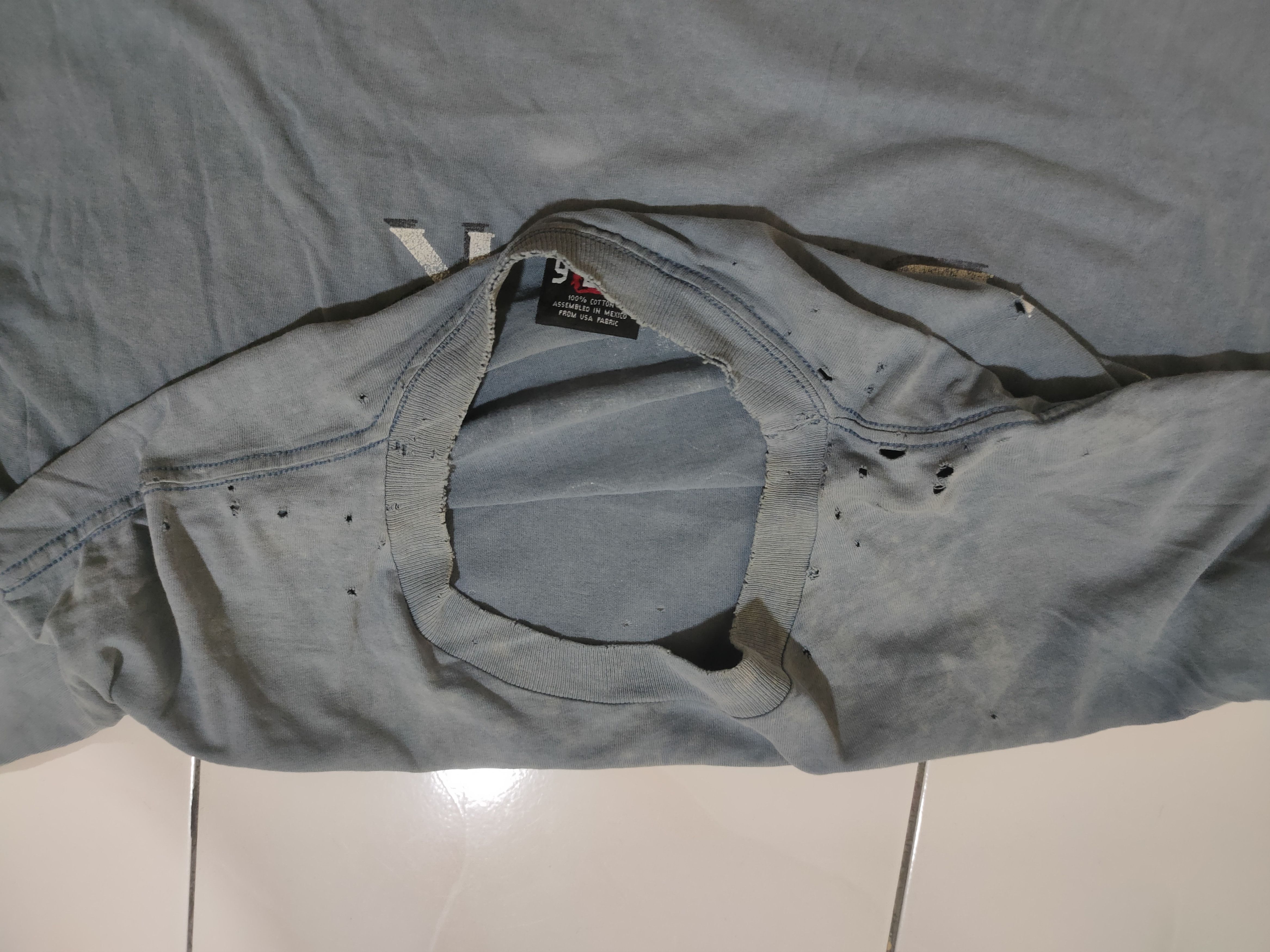 Band Tees Vintage Clint black Size US XL / EU 56 / 4 - 5 Thumbnail