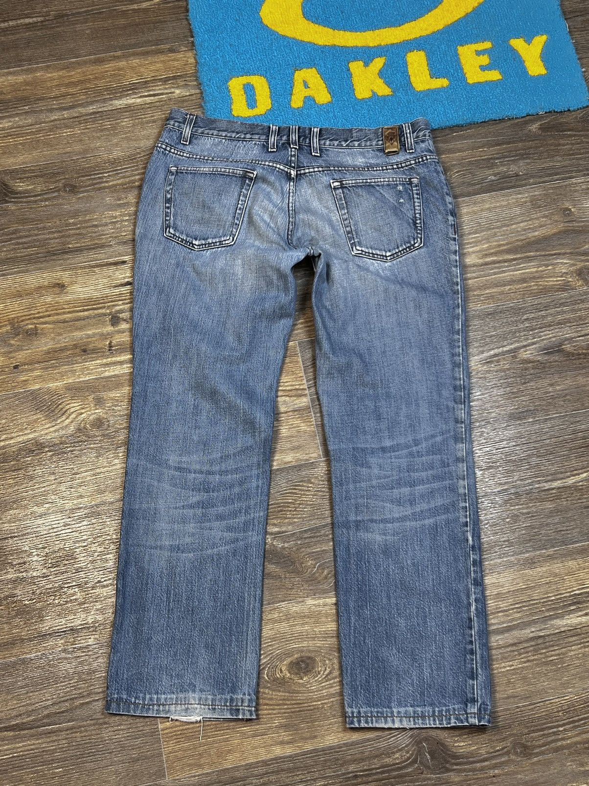 Gucci × Vintage Gucci Vintage Blue Washed Distressed Denim Pant Size US 34 / EU 50 - 8 Thumbnail