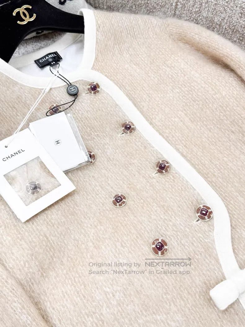 Chanel Chanel Khaki white double-breasted horsehair long-sleeved Size XS / US 0-2 / IT 36-38 - 4 Thumbnail