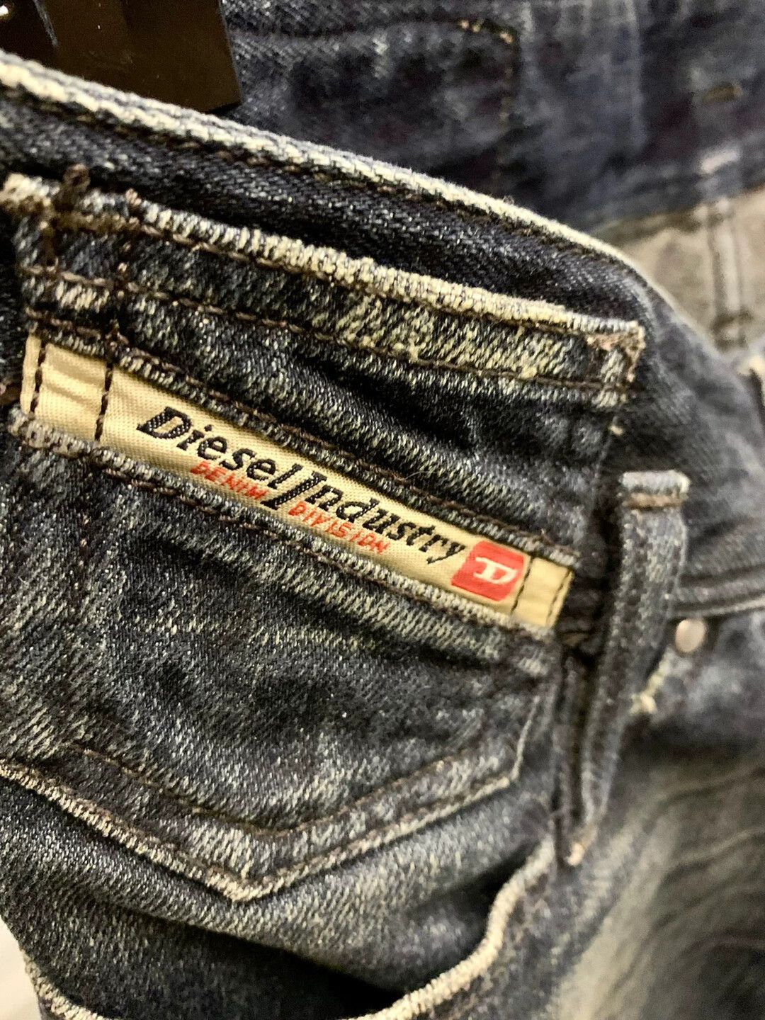 Dior Diesel Dirty Thirty Women's Low-rise 28 Jeans Size 28" / US 6 / IT 42 - 6 Thumbnail