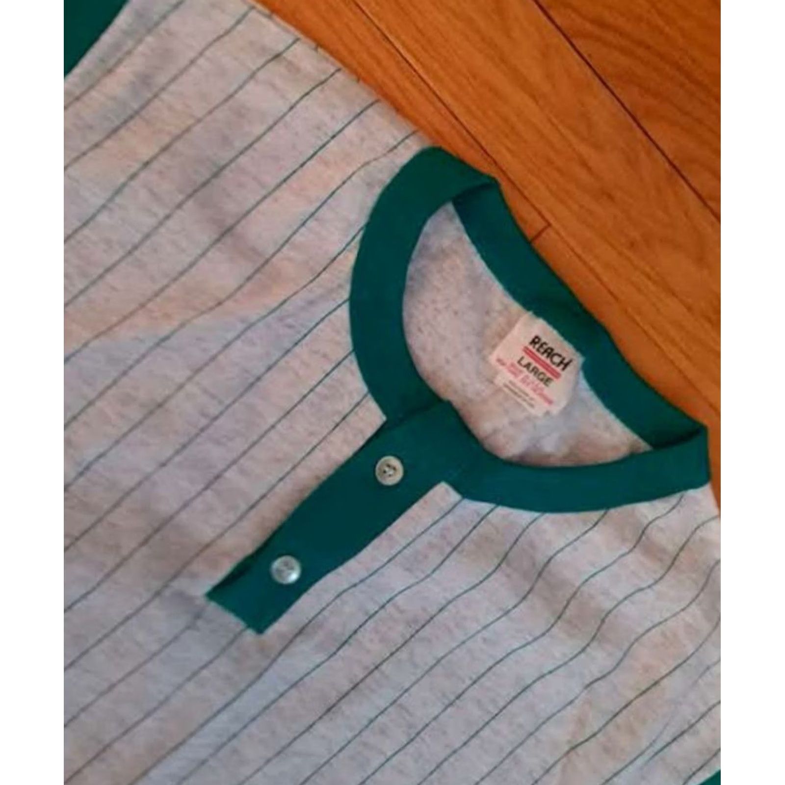 Vintage Vintage Reach 1/4 Button USA Made Single Stitch Tennis Shirt Large Pinstripes Size US L / EU 52-54 / 3 - 2 Thumbnail