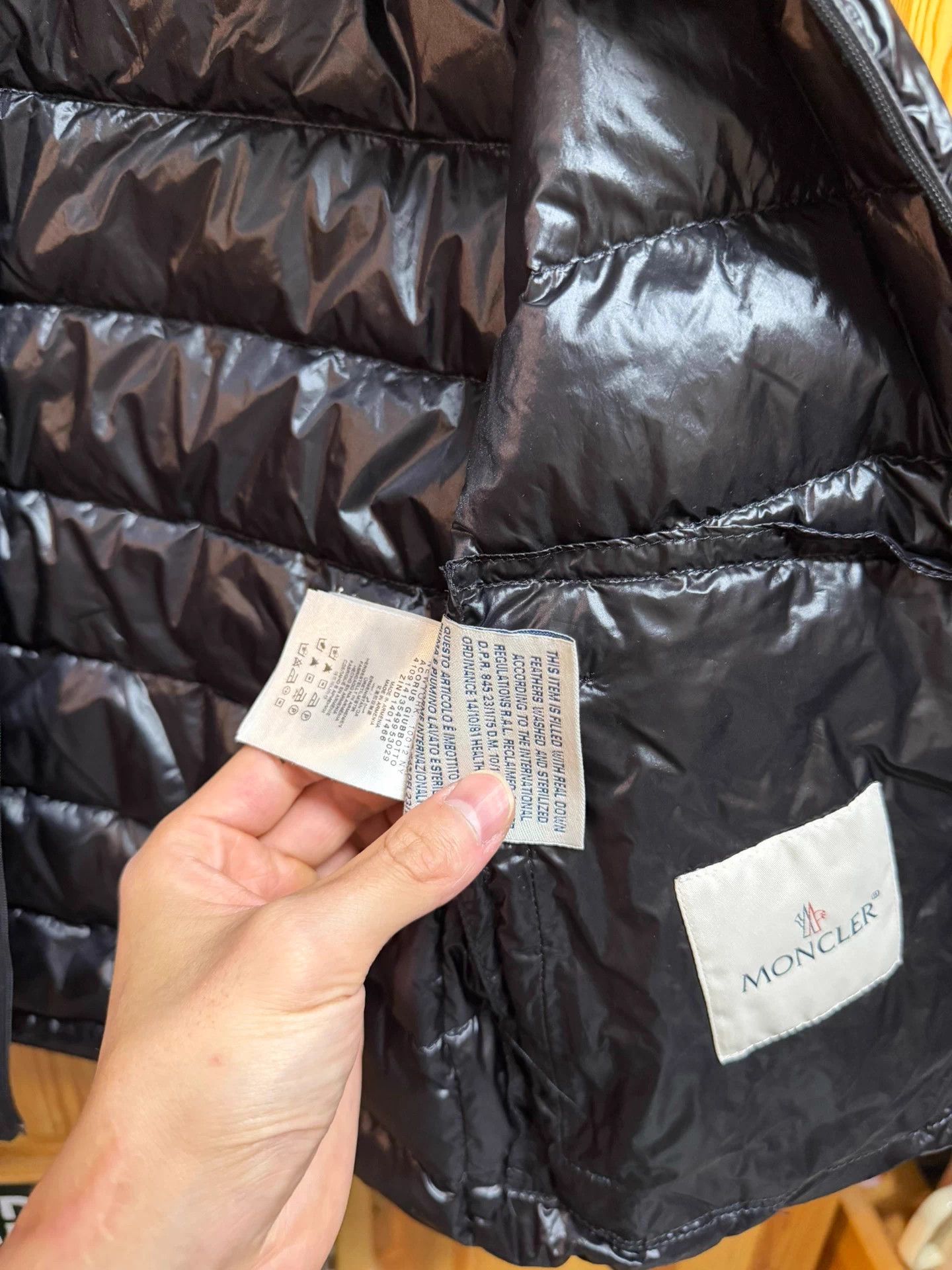Moncler Moncler Acorus lightweight down jacket unisex 0 Size XS / US 0-2 / IT 36-38 - 4 Thumbnail