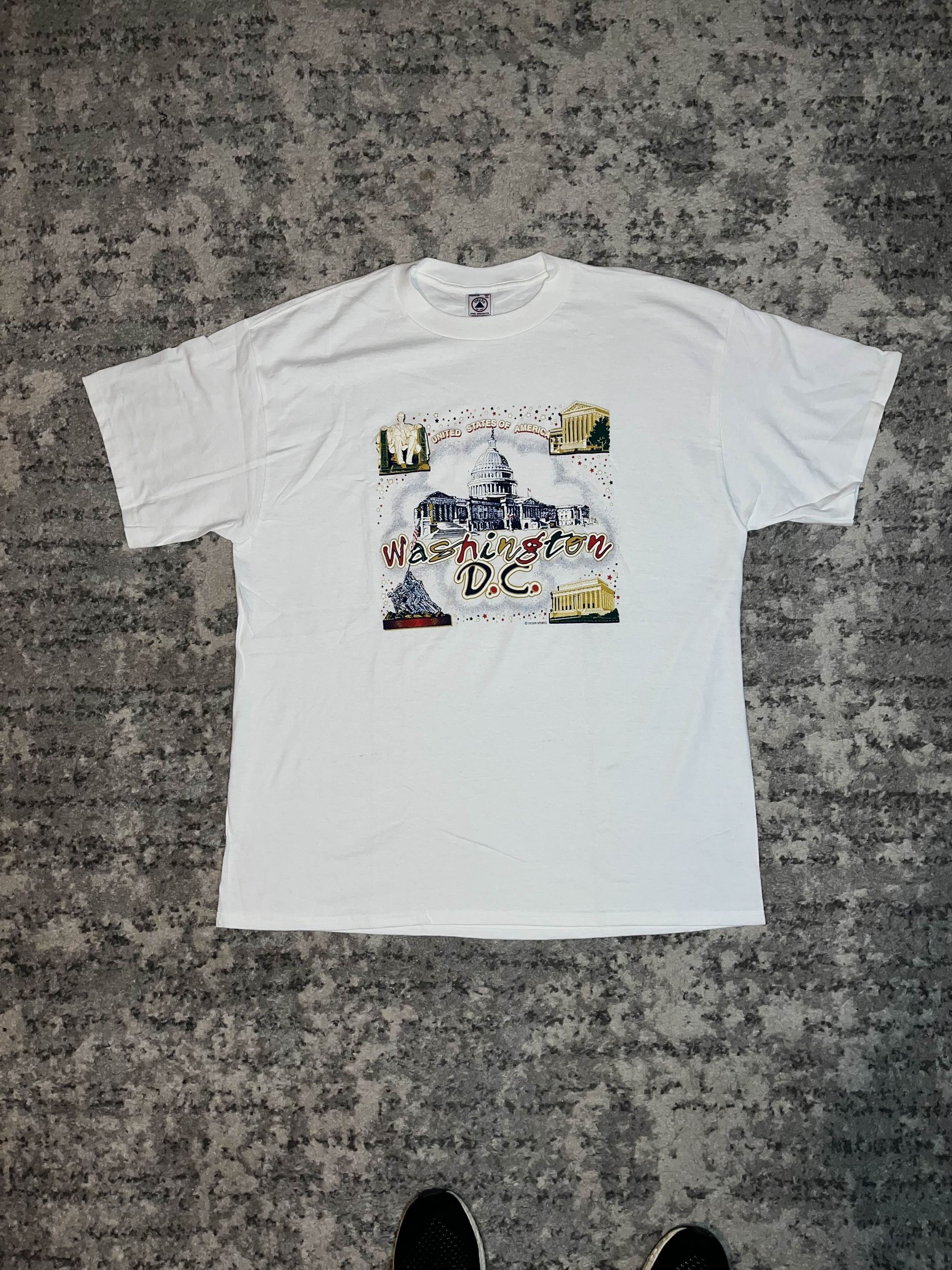 Vintage Vintage 90s Washington D.C. Puff Print Graphic Shirt Size US XL / EU 56 / 4 - 1 Thumbnail