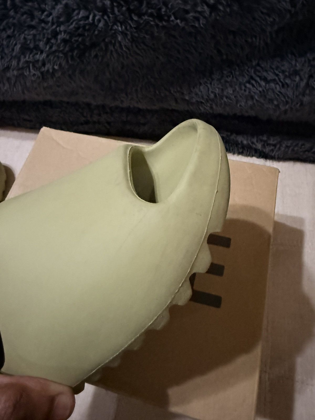 Yeezy Yeezy Slide – Unisex – Authentic – Resin Size US 6 / EU 39 - 21 Thumbnail