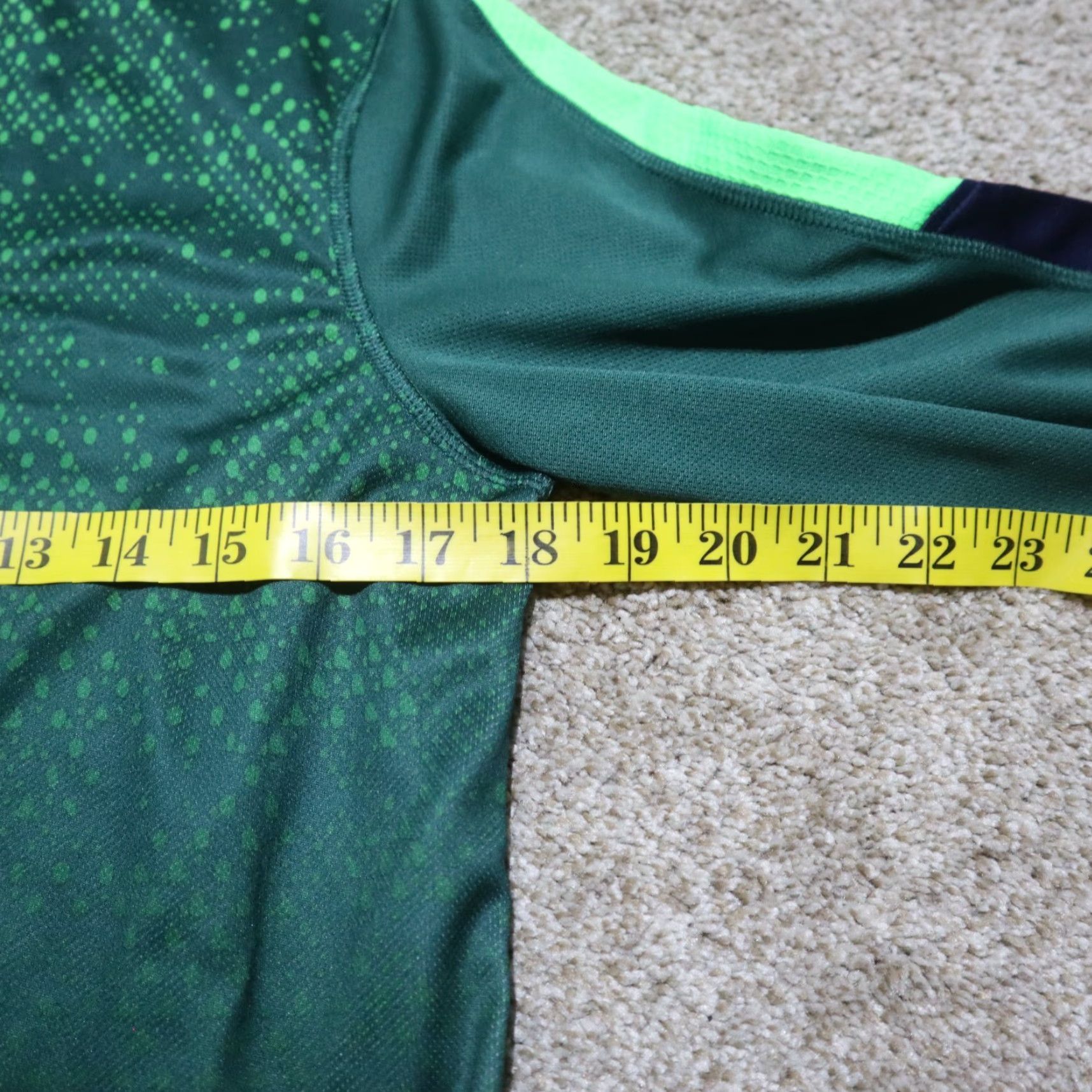 Champion Champion Shirt Men XL Green Running Short Sleeve Duo Dry Athletic Shirt Size US XL / EU 56 / 4 - 5 Thumbnail