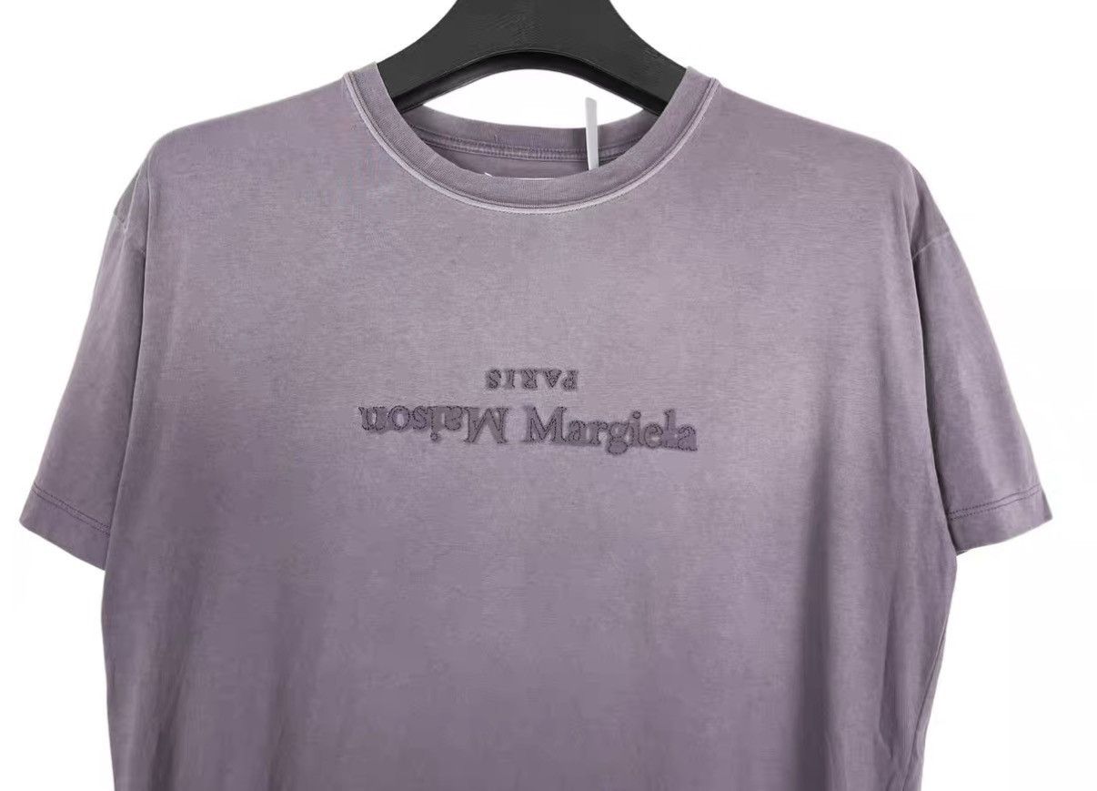 Maison Margiela Maison Margiela Taro Purple Embroidered Short Sleeve J31 Size US XS / EU 42 / 0 - 3 Thumbnail