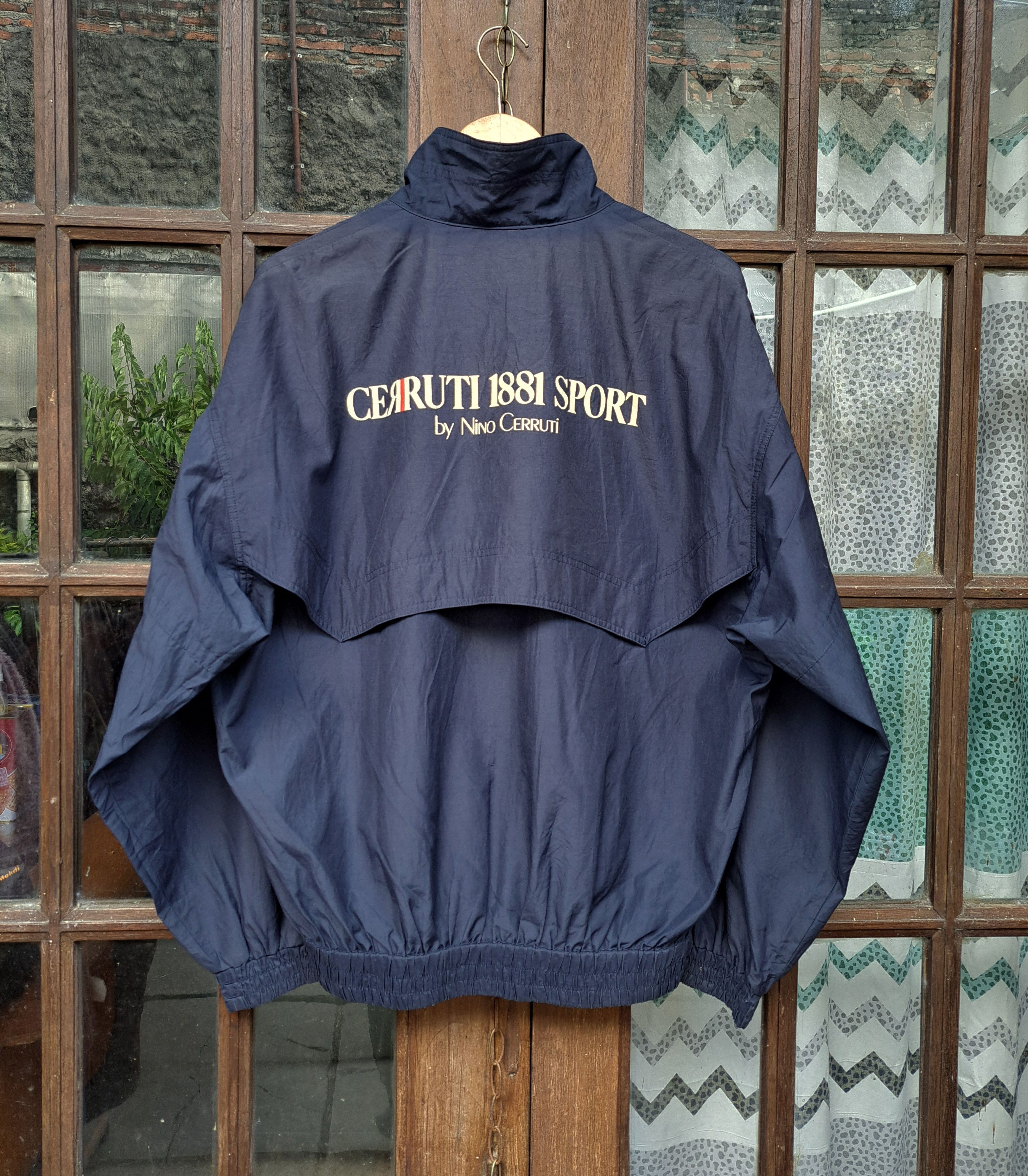 Cerruti 1881 Vintage cerruti 1881 by nino cerutti light jacket Size US M / EU 48-50 / 2 - 1 Thumbnail
