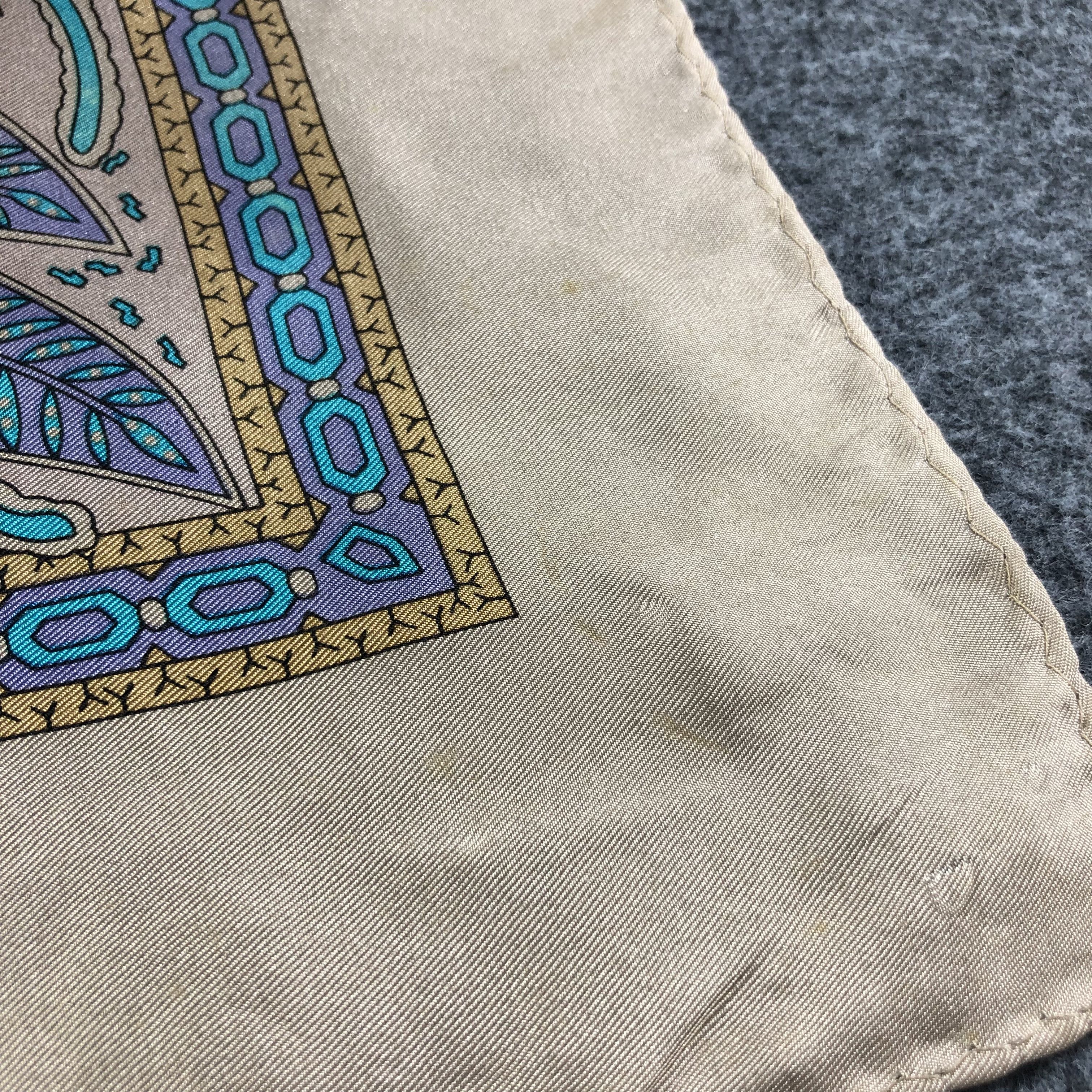 Vintage Luxury Floral Silk Scarf M736 Size ONE SIZE - 7 Thumbnail