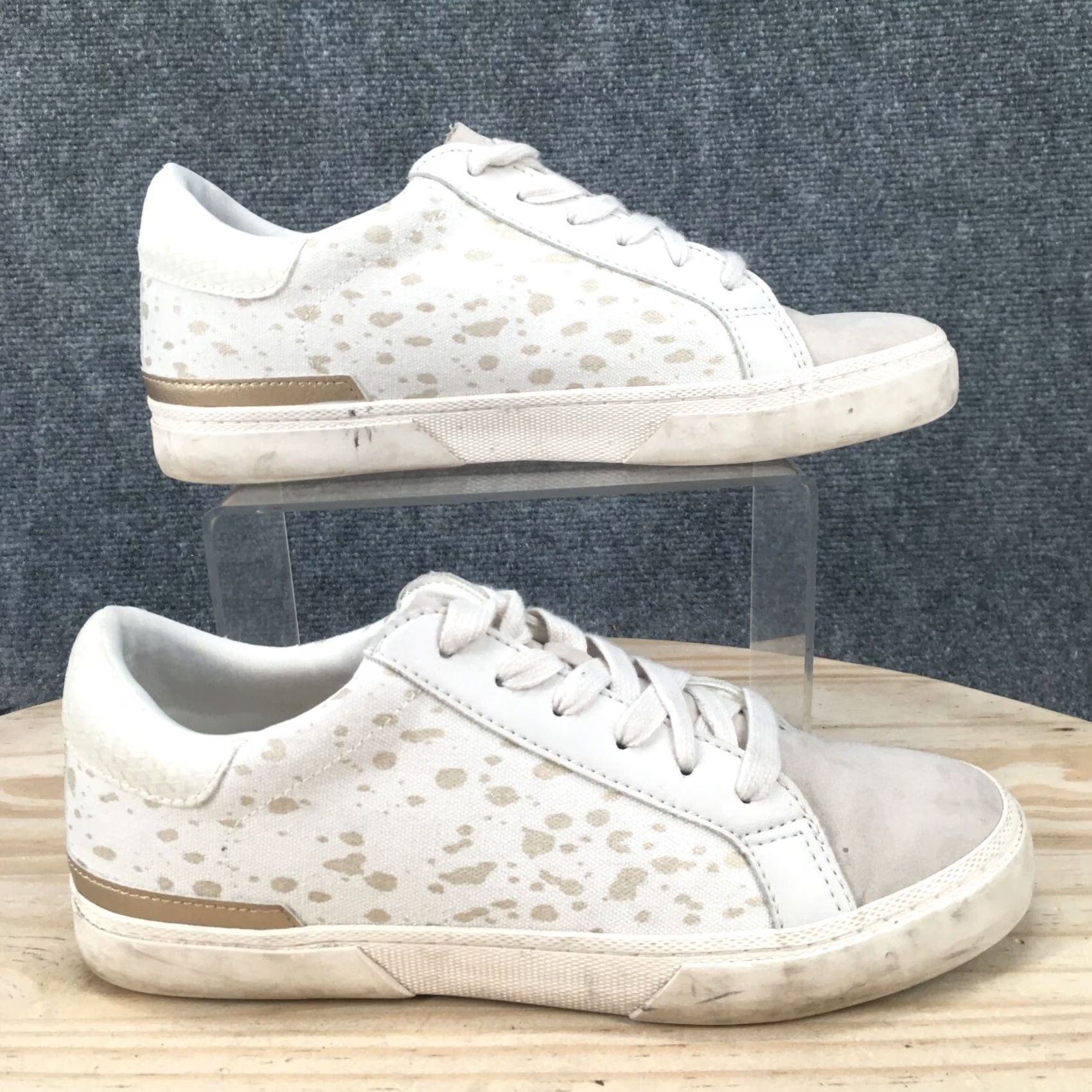 Vintage A New Day Maddison Womens 7.5 Casual Low Top Sneakers White Fabric Lace Up Shoes Size M / US 6-8 / IT 42-44 - 2 Thumbnail