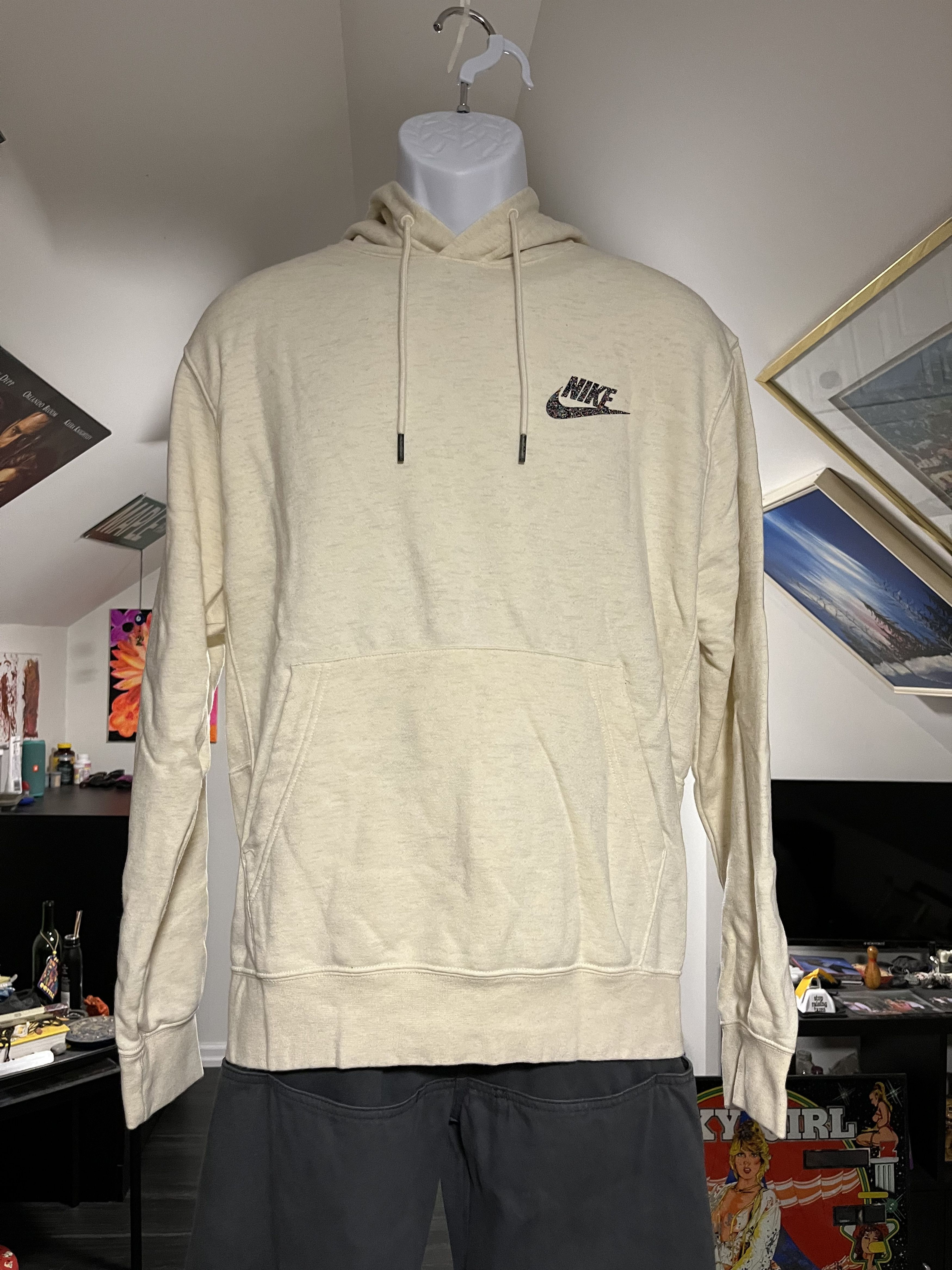 Nike Nike Creme Sweartshirt with Unique Color Logo Size US M / EU 48-50 / 2 - 1 Thumbnail