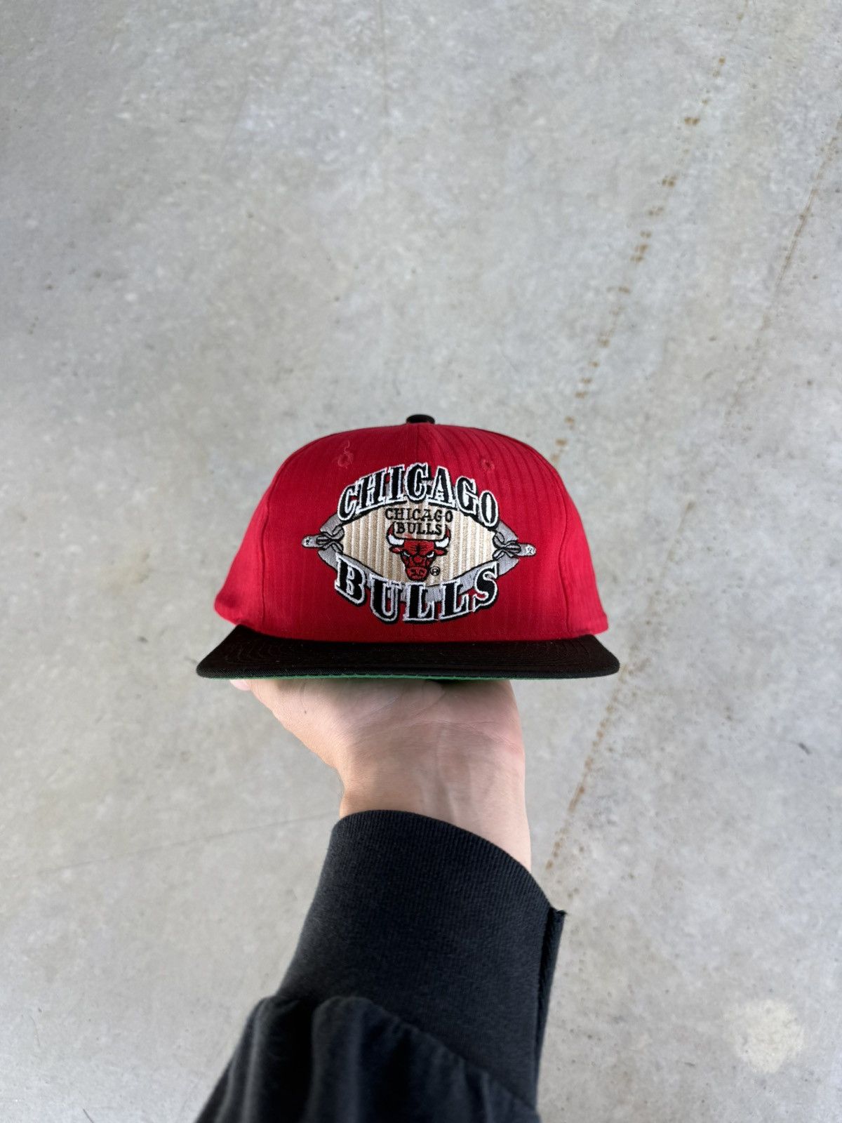 Starter × Vintage Vintage 90s Chicago Bulls Basketball Starter Snapback Hat Size ONE SIZE - 1 Thumbnail