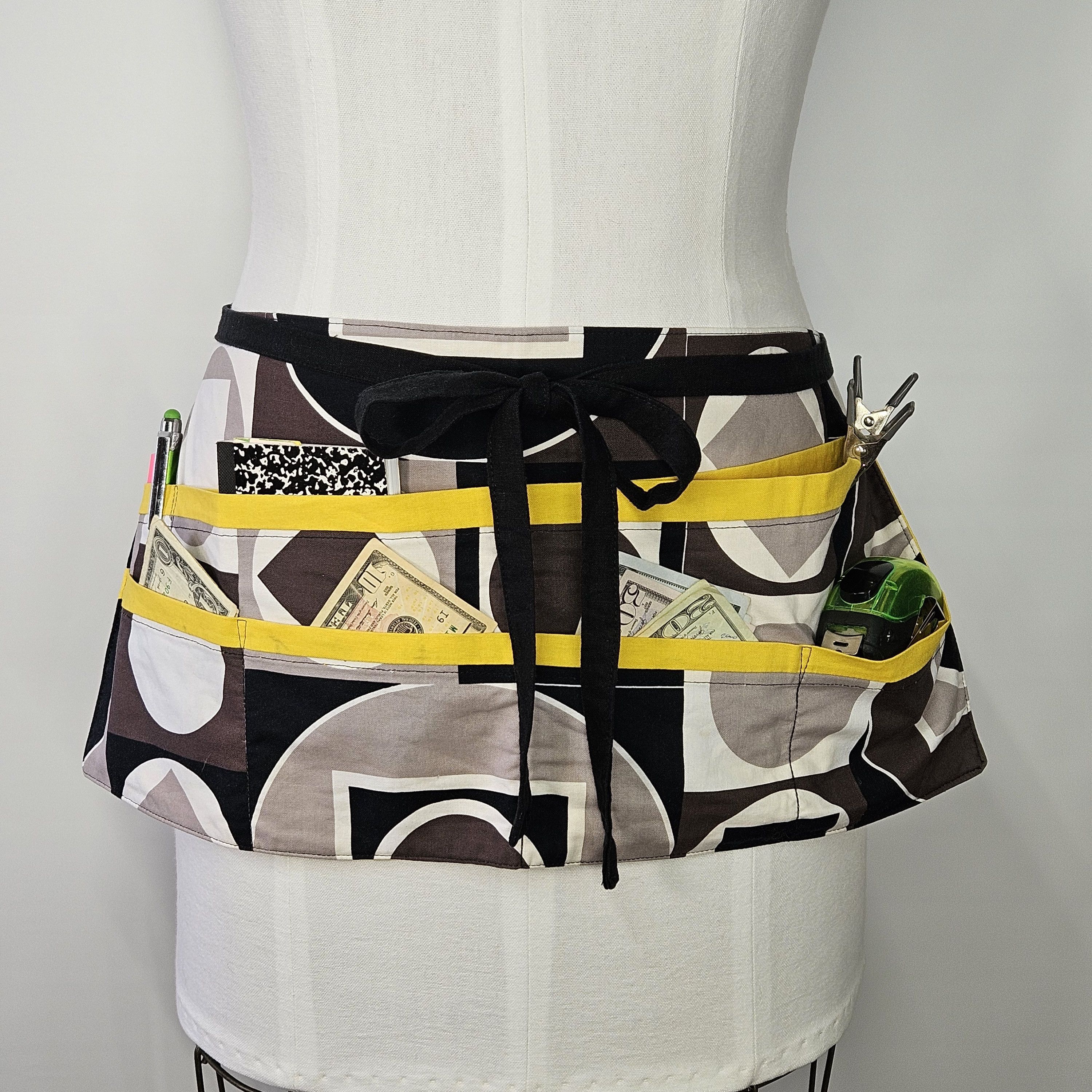 Handmade Utility Apron OS Craft Vendor Artist Yard Sale Yellow Black Size ONE SIZE - 10 Thumbnail