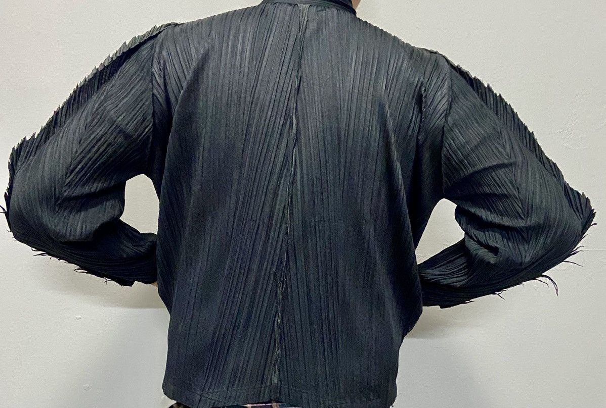 Issey Miyake Vintage Issey Miyake Pleated Jacket Size US M / EU 48-50 / 2 - 2 Thumbnail