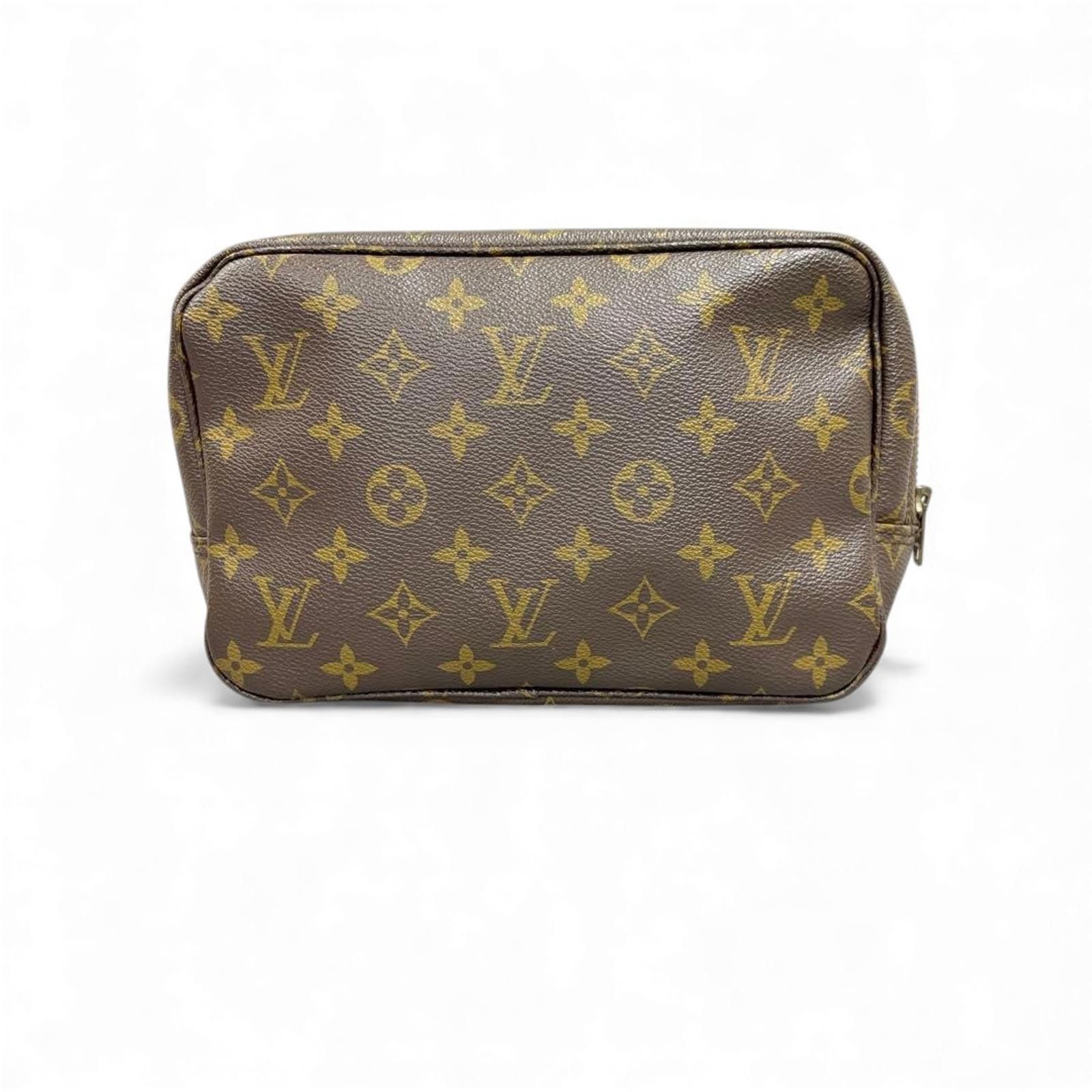 Louis Vuitton Louis Vuitton - Monogram Canvas Pouch Size ONE SIZE - 2 Thumbnail