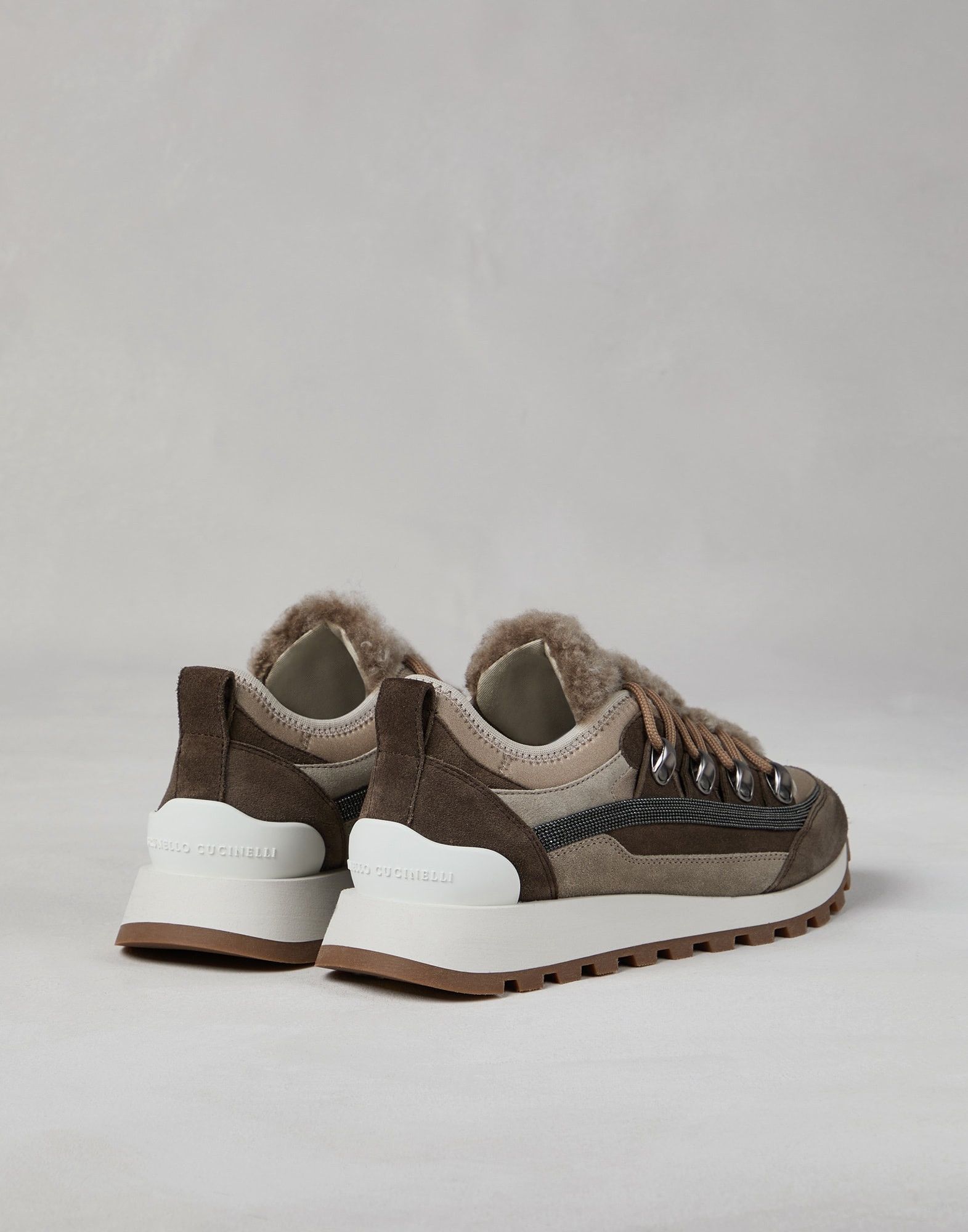 o1la1rc1a1025 Suede Runners Sneakers in Multicolor