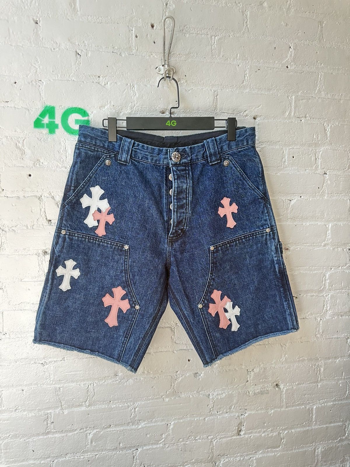 Chrome Hearts CHROME HEARTS PINK PATCH CARPENTER SHORTS Size US 32 / EU 48 - 1 Thumbnail