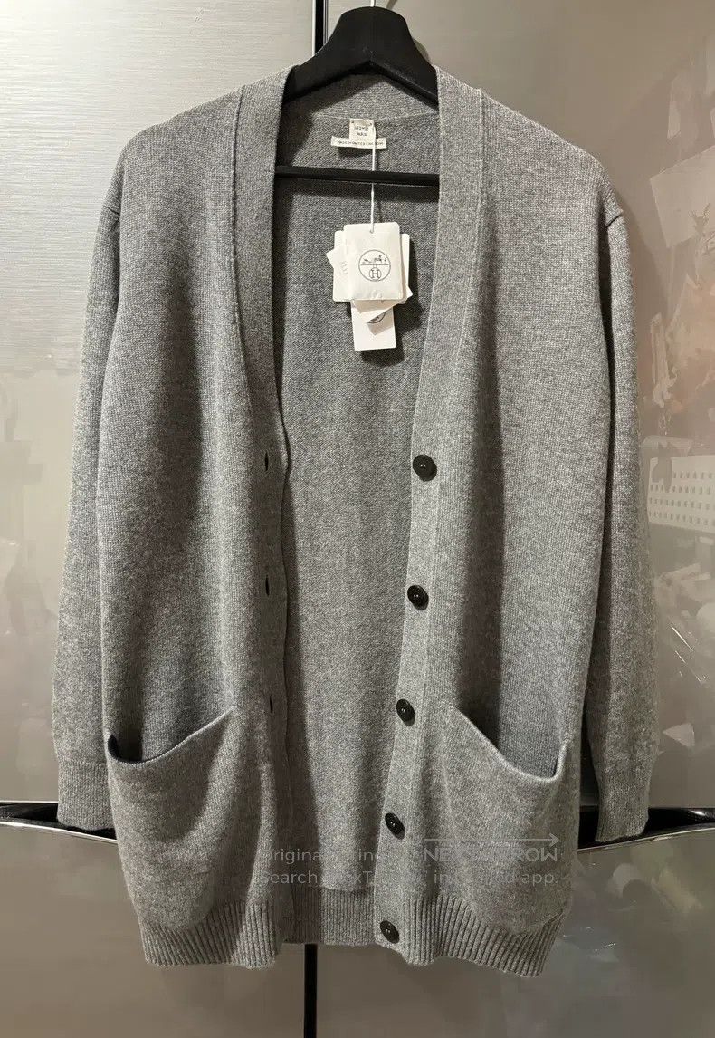 Hermes Hermes 100% cashmere gray cardigan, V-neck, long-sleeved, Size XXS / US 00 / IT 34 - 1 Thumbnail