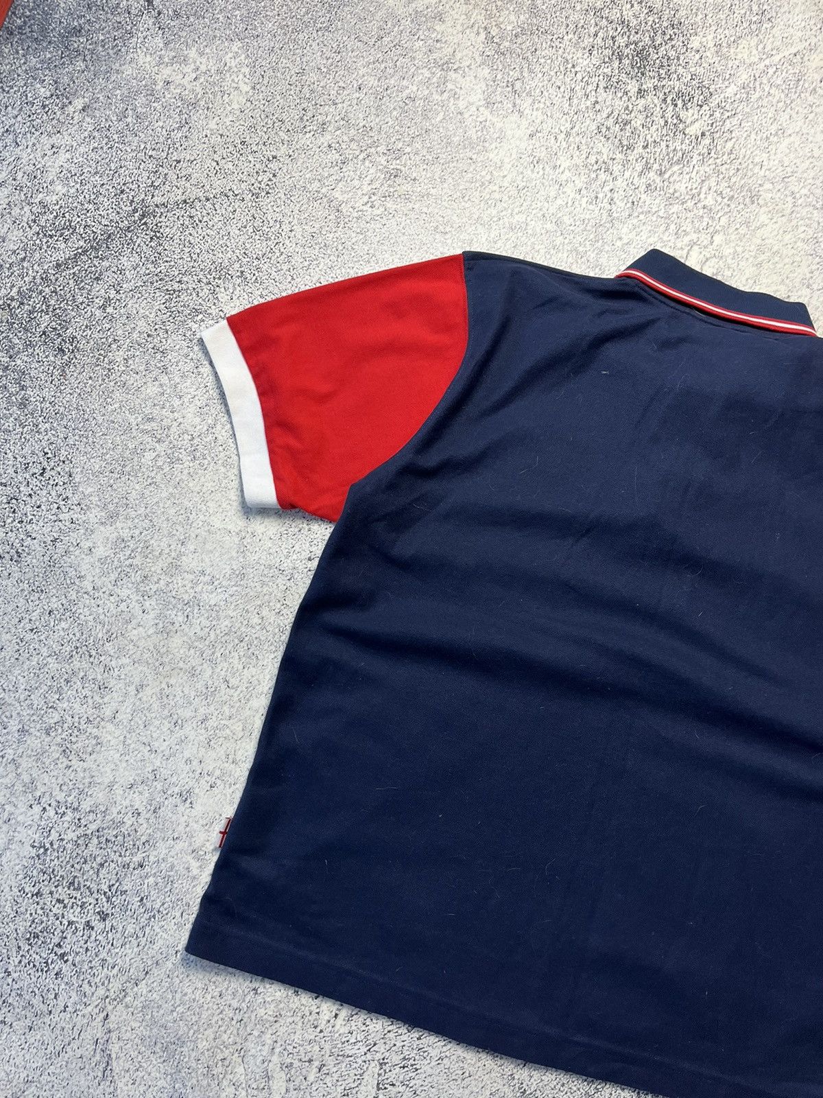 Umbro Vintage Umbro England soccer jersey polo size M Size US M / EU 48-50 / 2 - 19 Thumbnail