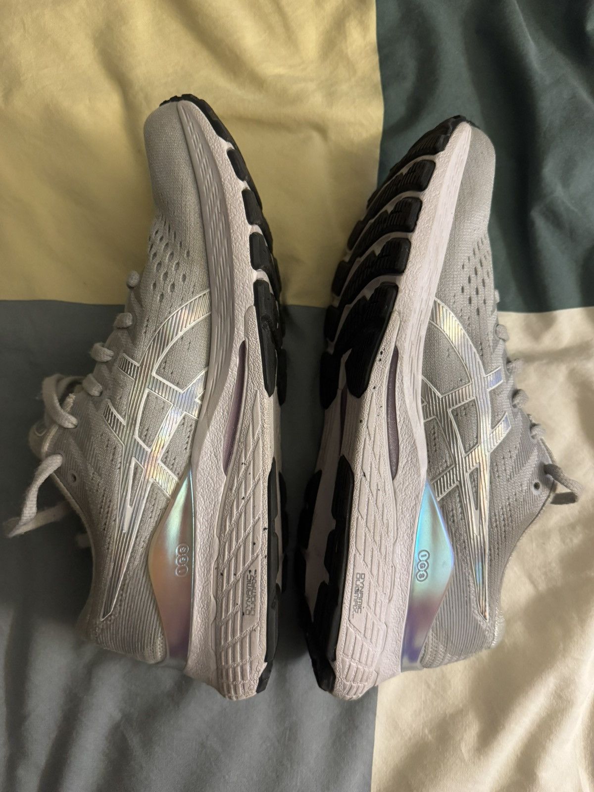 Asics Gel Kayano 28 (Grey)