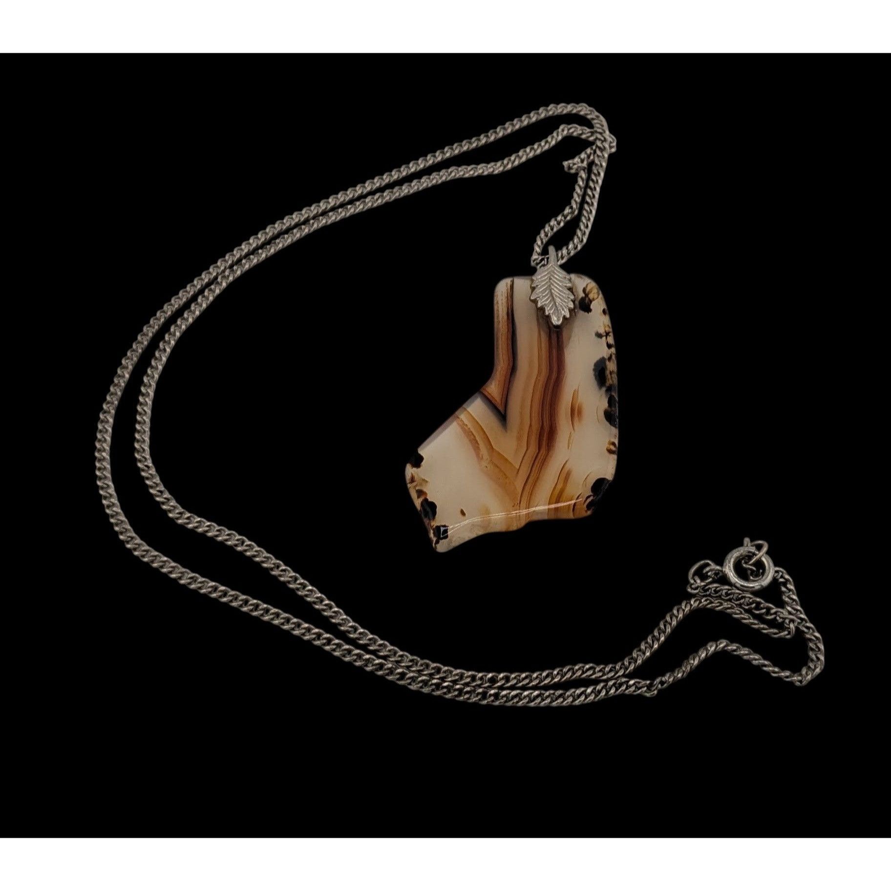Handmade Handmade Polished Agate Slice Pendant Necklace Size ONE SIZE - 1 Thumbnail