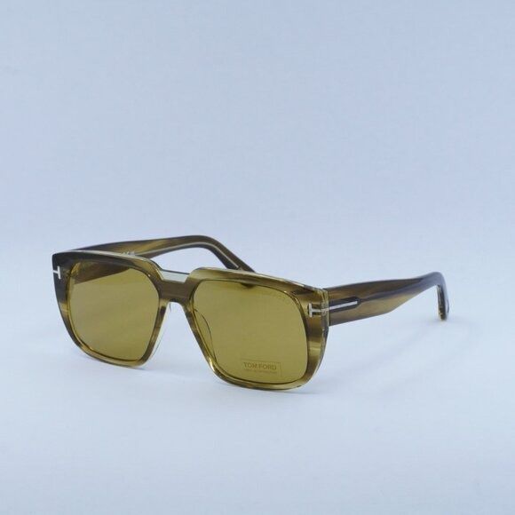 Tom Ford Tom Ford FT1025 55E Oliver 02 Sunglasses Havana Square Frame Size ONE SIZE - 1 Thumbnail