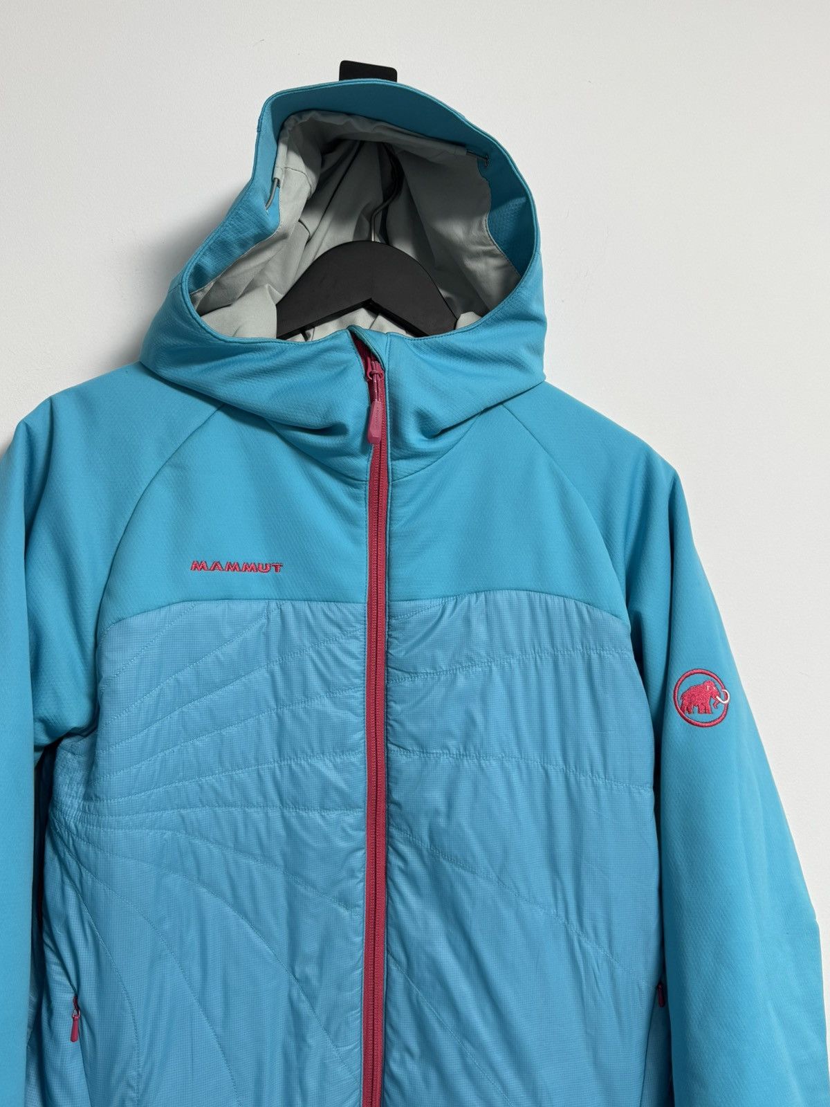 Mammut Mammut Hooded Jacket Womens Small Blue Quilted Ajungilak Size S / US 4 / IT 40 - 2 Thumbnail