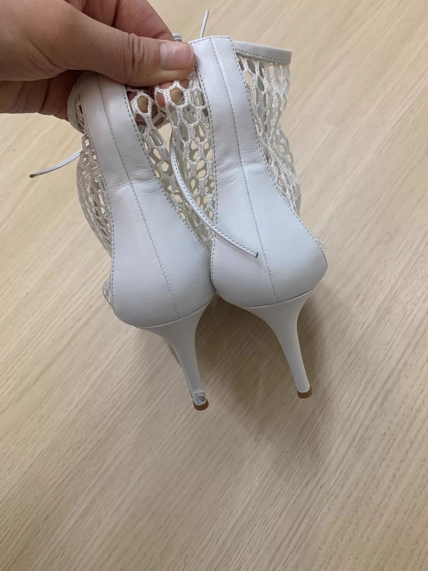 Gianvito Rossi Gianvito Rossi White Lace-Up Mesh Heels 39.5 New Size US 9 / IT 39 - 3 Thumbnail