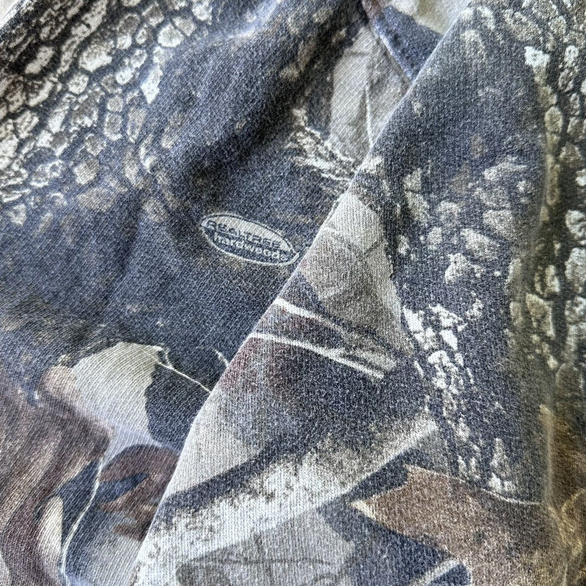 Vintage Y2K Carhartt Style Realtree Camo Crewneck Sweatshirt