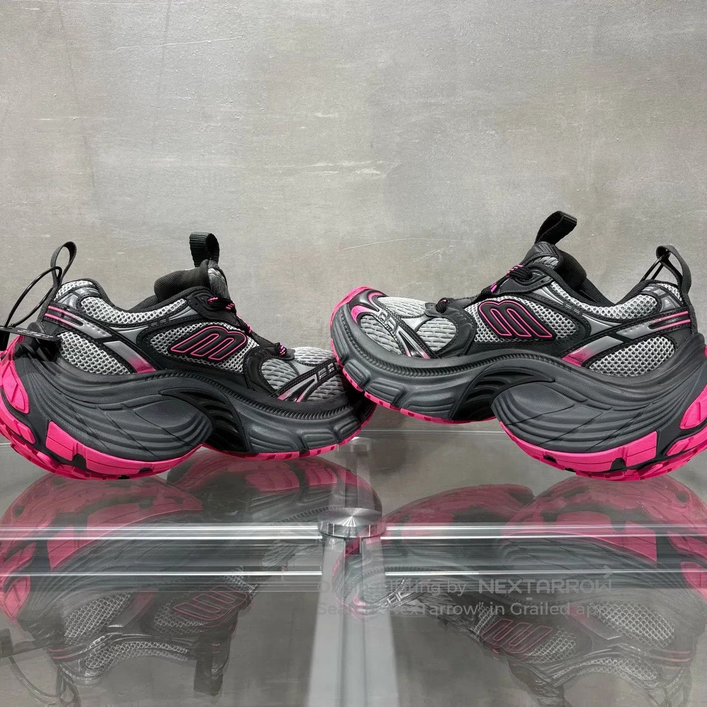 Balenciaga Balenciaga Thick-soled dad shoes in black and pink Size US 4.5 / IT 34.5 - 5 Thumbnail
