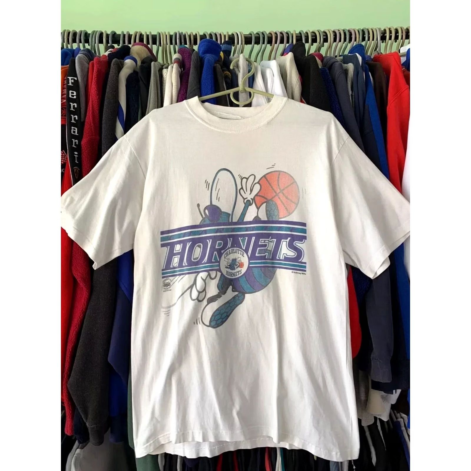 NBA VINTAGE Charlotte Hornets T-Shirt White M Adult Mens Size US M / EU 48-50 / 2 - 2 Thumbnail