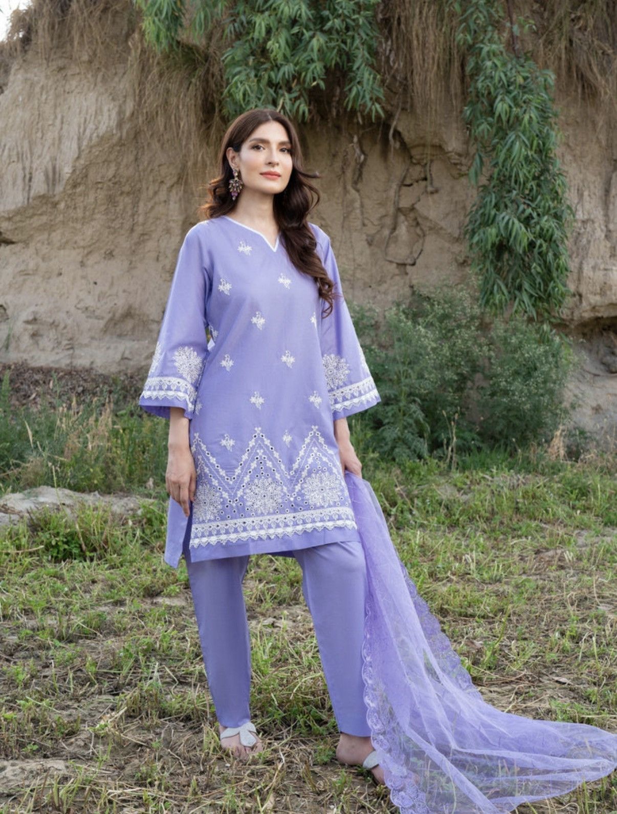 Other 3 piece kurti sets Size M / US 6-8 / IT 42-44 - 1 Thumbnail