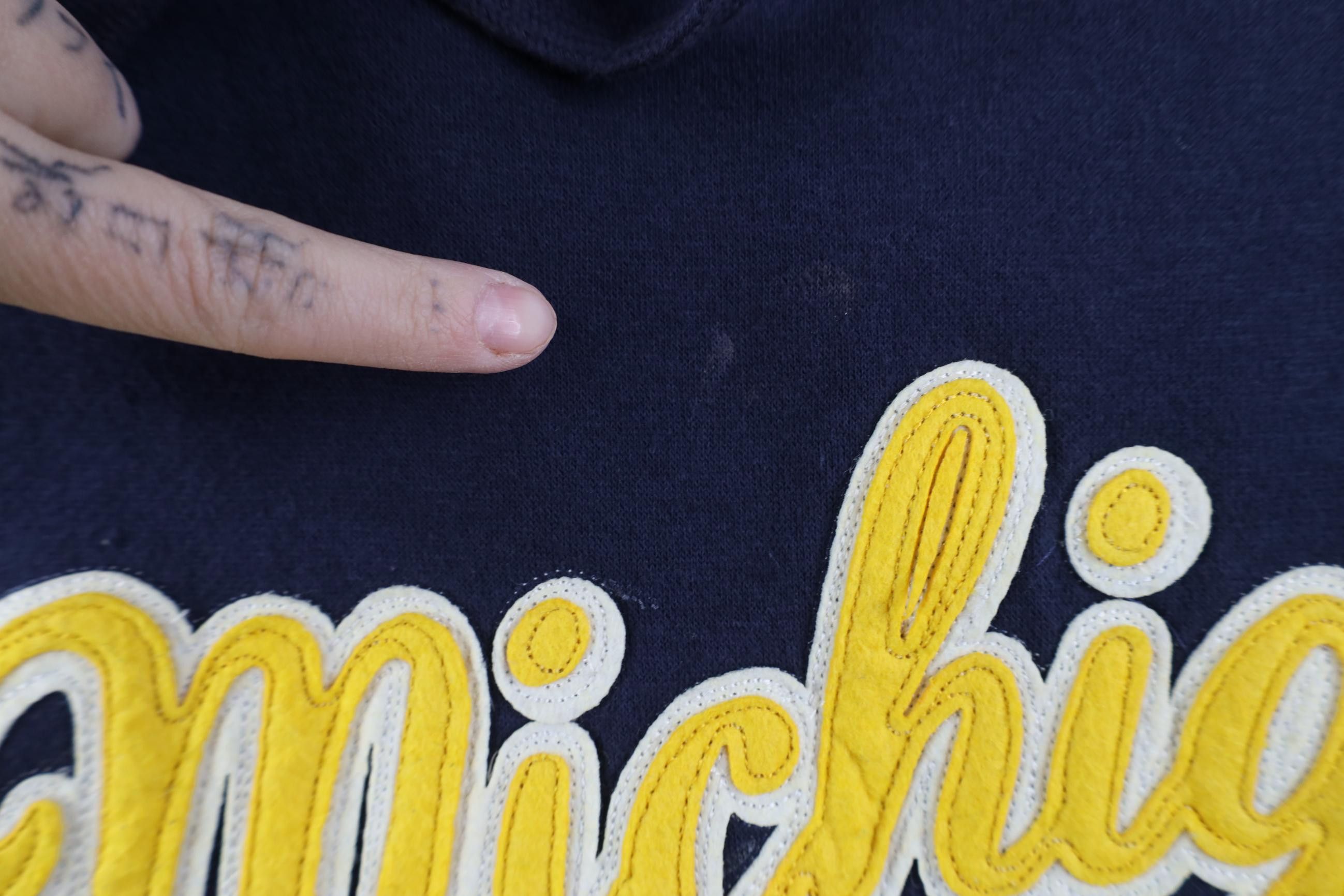 Vintage Vintage Script University of Michigan Heavyweight Hoodie Size US XL / EU 56 / 4 - 6 Thumbnail