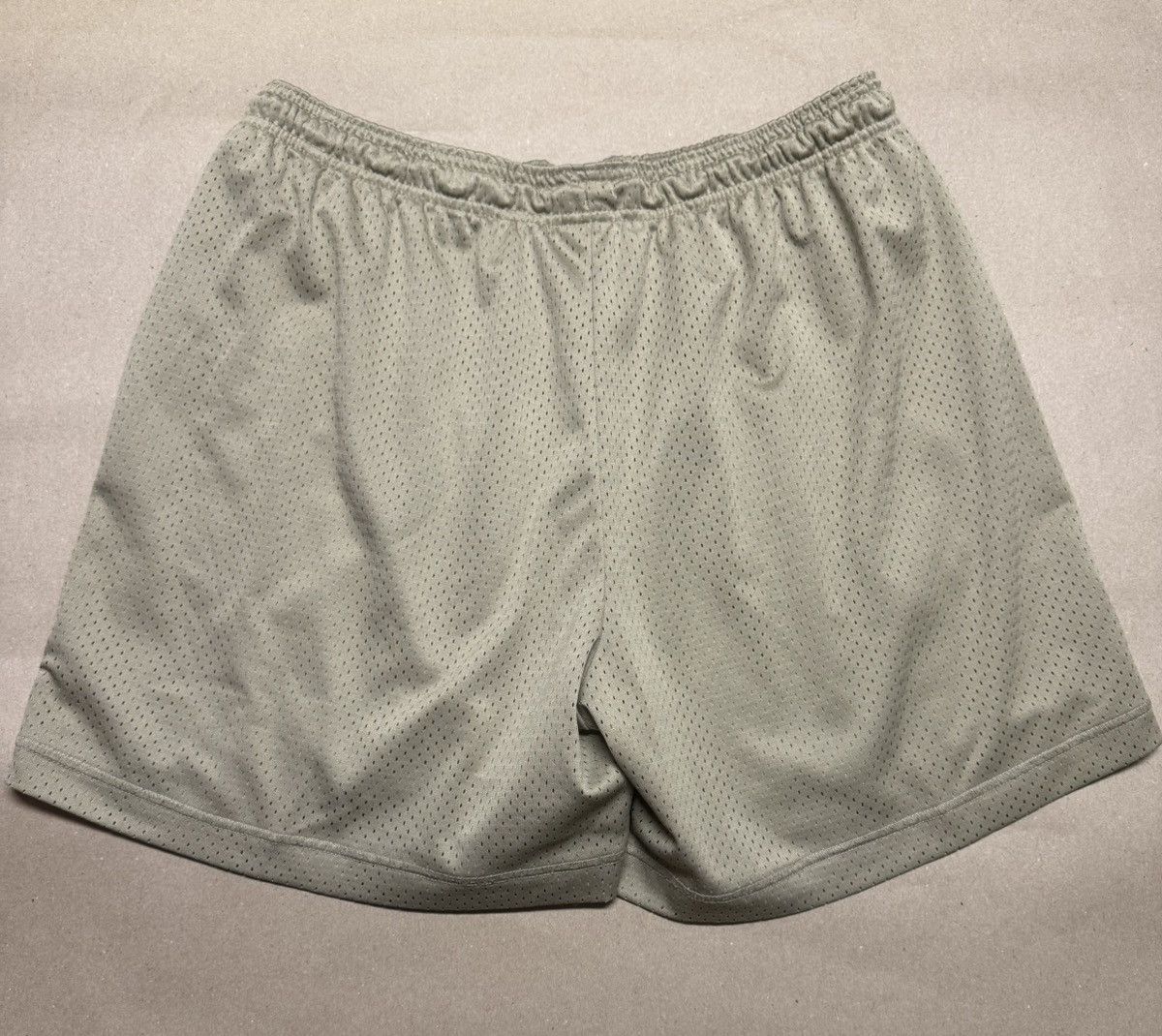 Nike Nike Beige Tan Basketball Workout Shorts size XL Extra Large Size US 38 / EU 54 - 2 Thumbnail