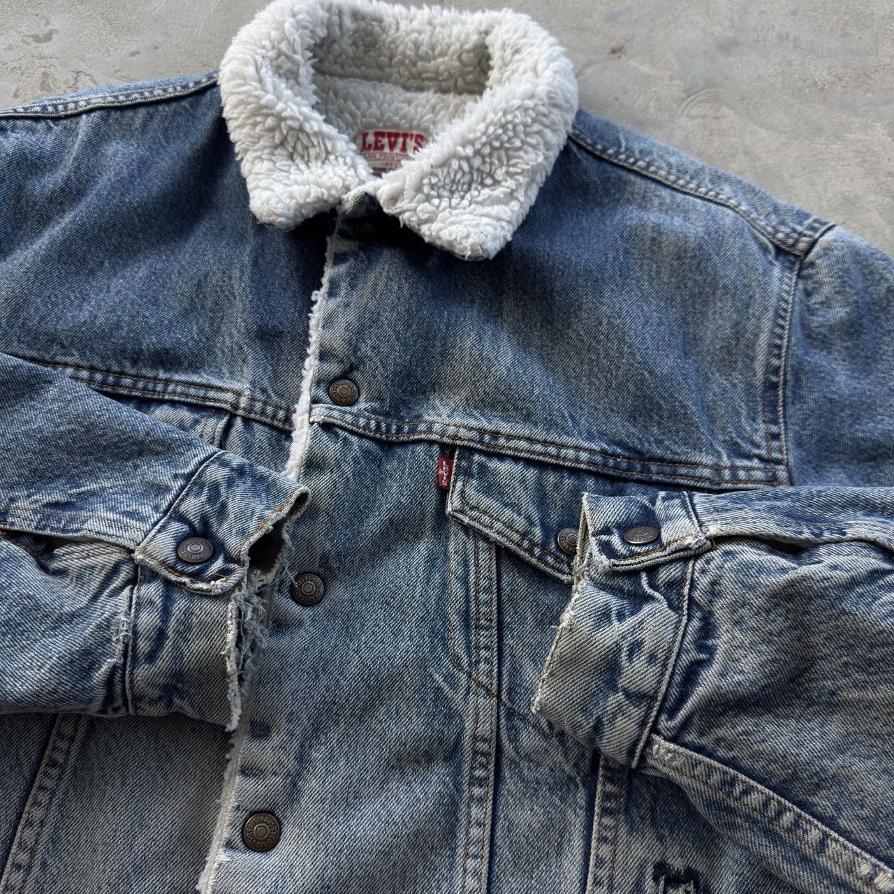Levi's Levi's Vintage Made In USA Sherpa Denim Trucker Jacket 48 Size US L / EU 52-54 / 3 - 4 Thumbnail