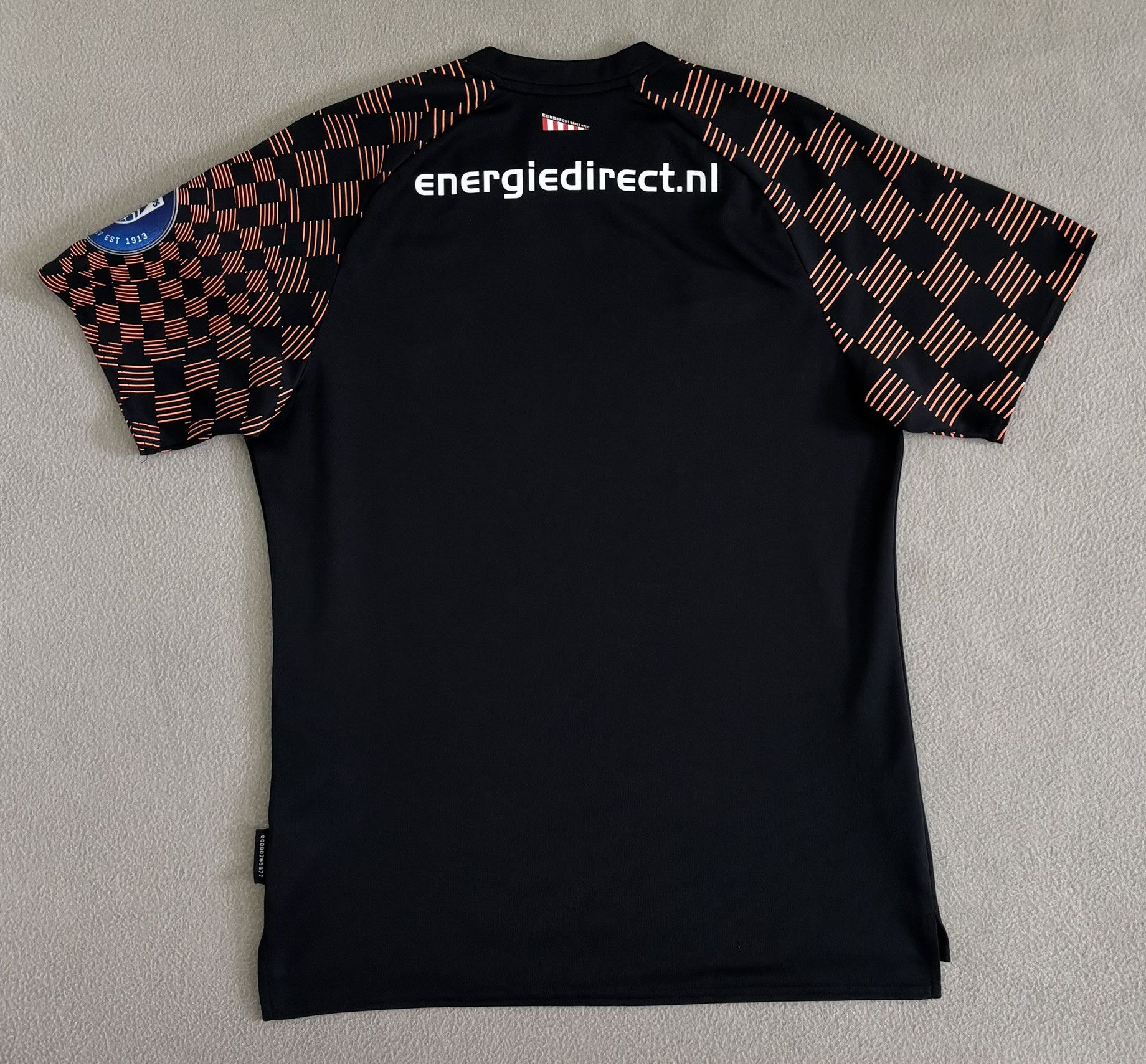 Umbro PSV Eindhoven 2019/2020 Umbro Football Jersey Size S Size US S / EU 44-46 / 1 - 11 Thumbnail