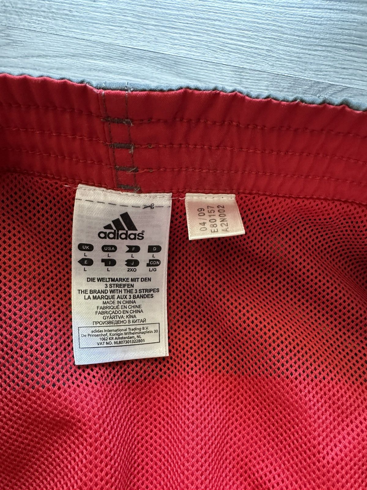 Adidas Adidas vintage shorts (size L) Size US 36 / EU 52 - 6 Thumbnail