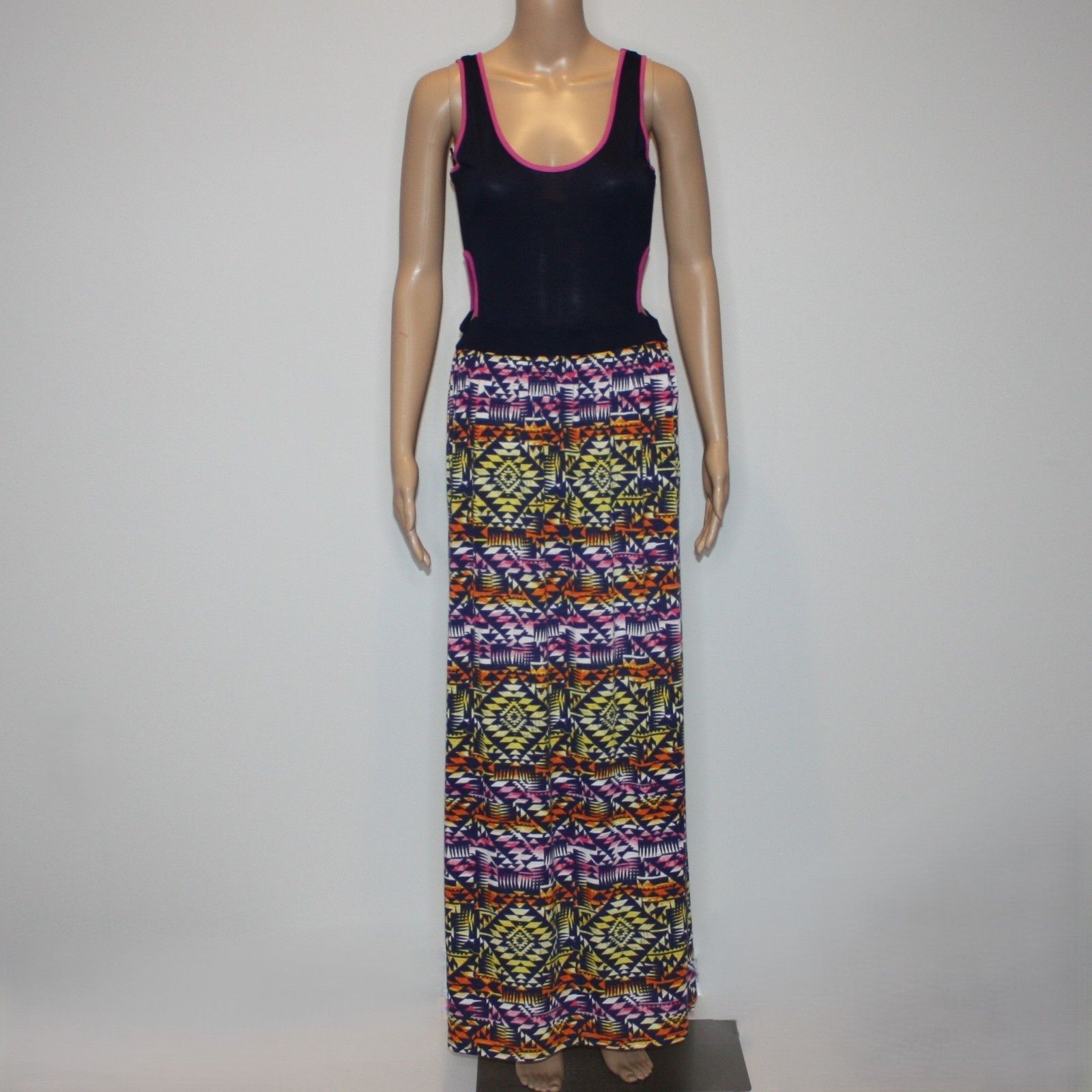 Other Pink Rose Side Cut-Out Printed Bottom Maxi Dress in size M Size M / US 6-8 / IT 42-44 - 2 Thumbnail