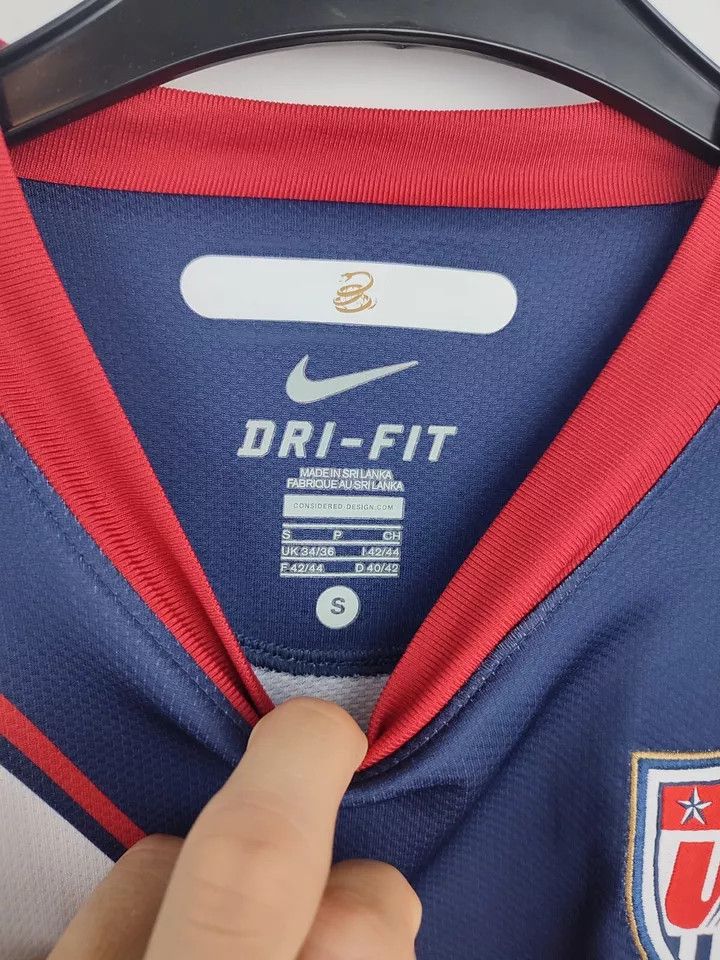 Nike USA 2010-11 Away FOOTBALL Kit SHIRT SOCCER JERSEY Size S Size US S / EU 44-46 / 1 - 4 Thumbnail