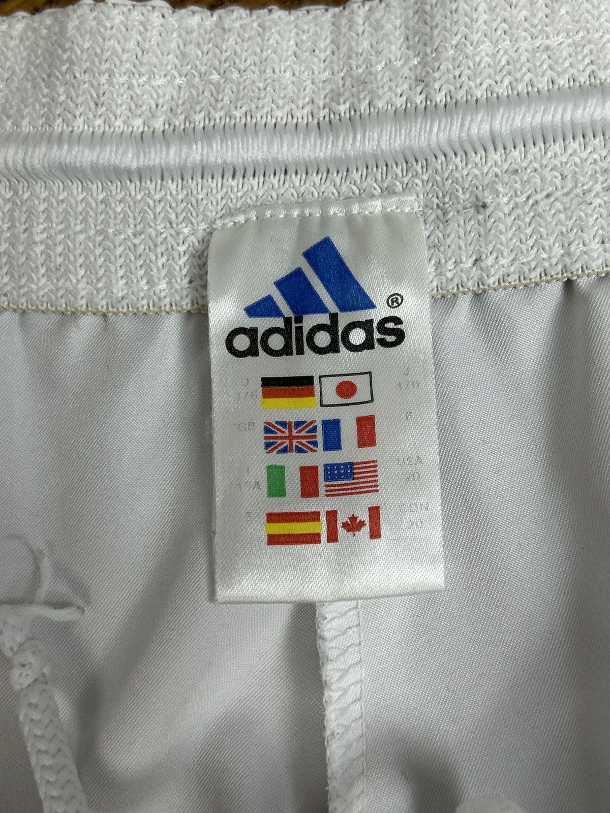 Adidas Vintage Adidas Fc Bayern Munchen 2002/03/04 Away Kit Shorts Size US 28 / EU 44 - 9 Thumbnail