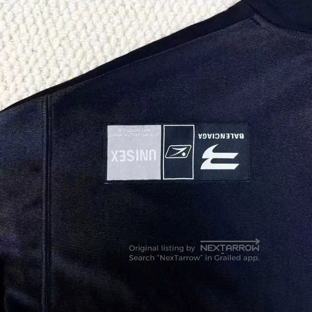Balenciaga balenciaga black hoodie with logo detail. Size US M / EU 48-50 / 2 - 5 Thumbnail