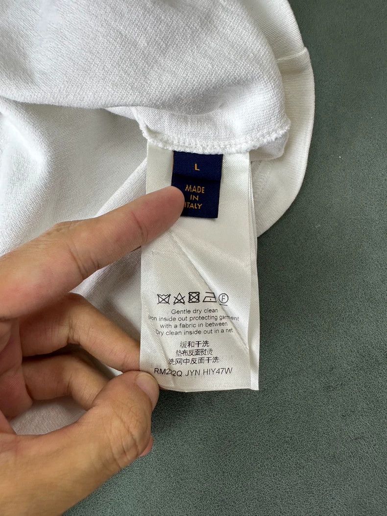 Louis Vuitton Louis Vuitton Back slogan instructions plain white short sl Size US L / EU 52-54 / 3 - 5 Thumbnail