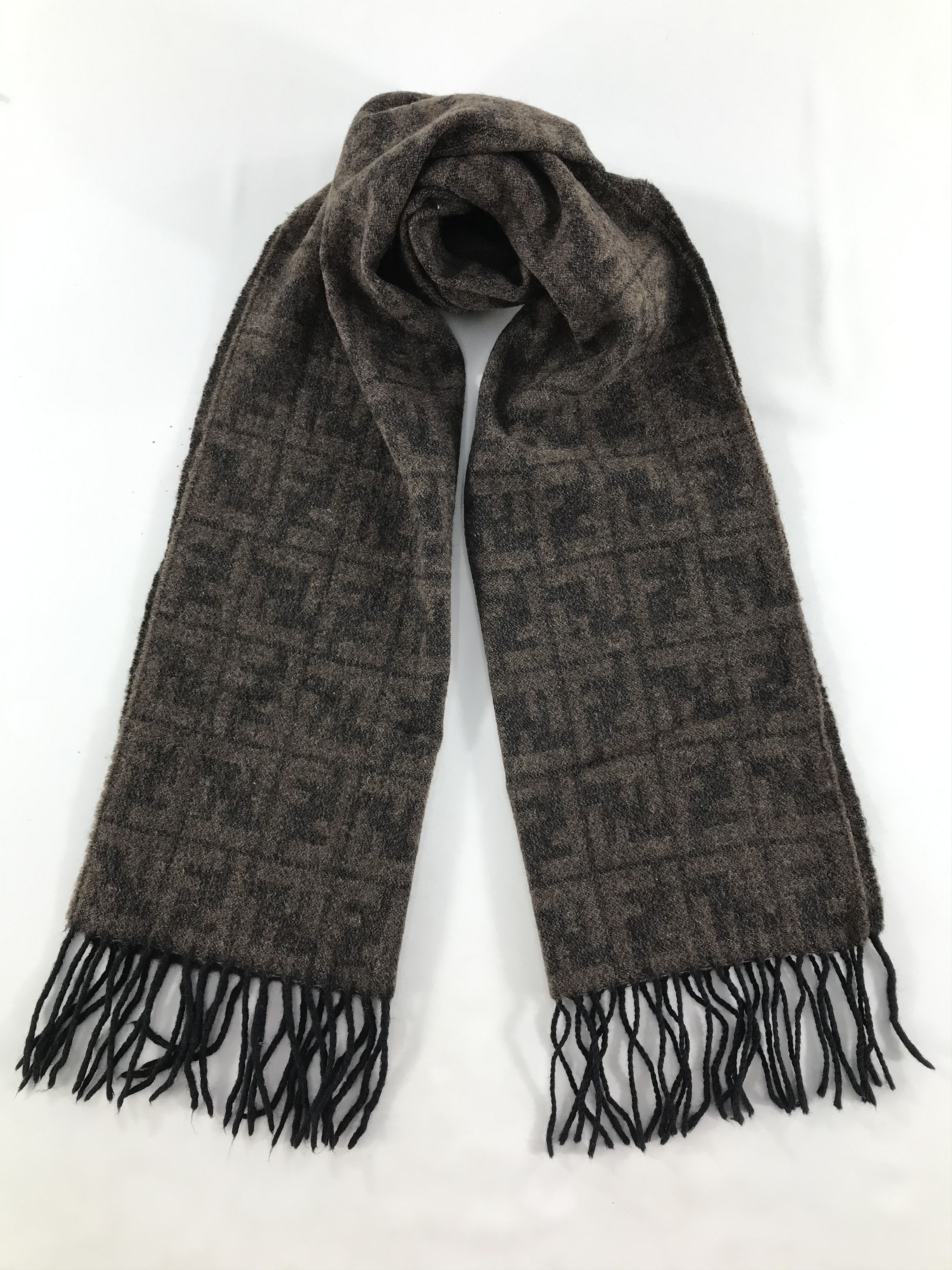 Fendi Vintage Fendi Scarf/Muffler/Neckwear MF995 Size ONE SIZE - 1 Thumbnail
