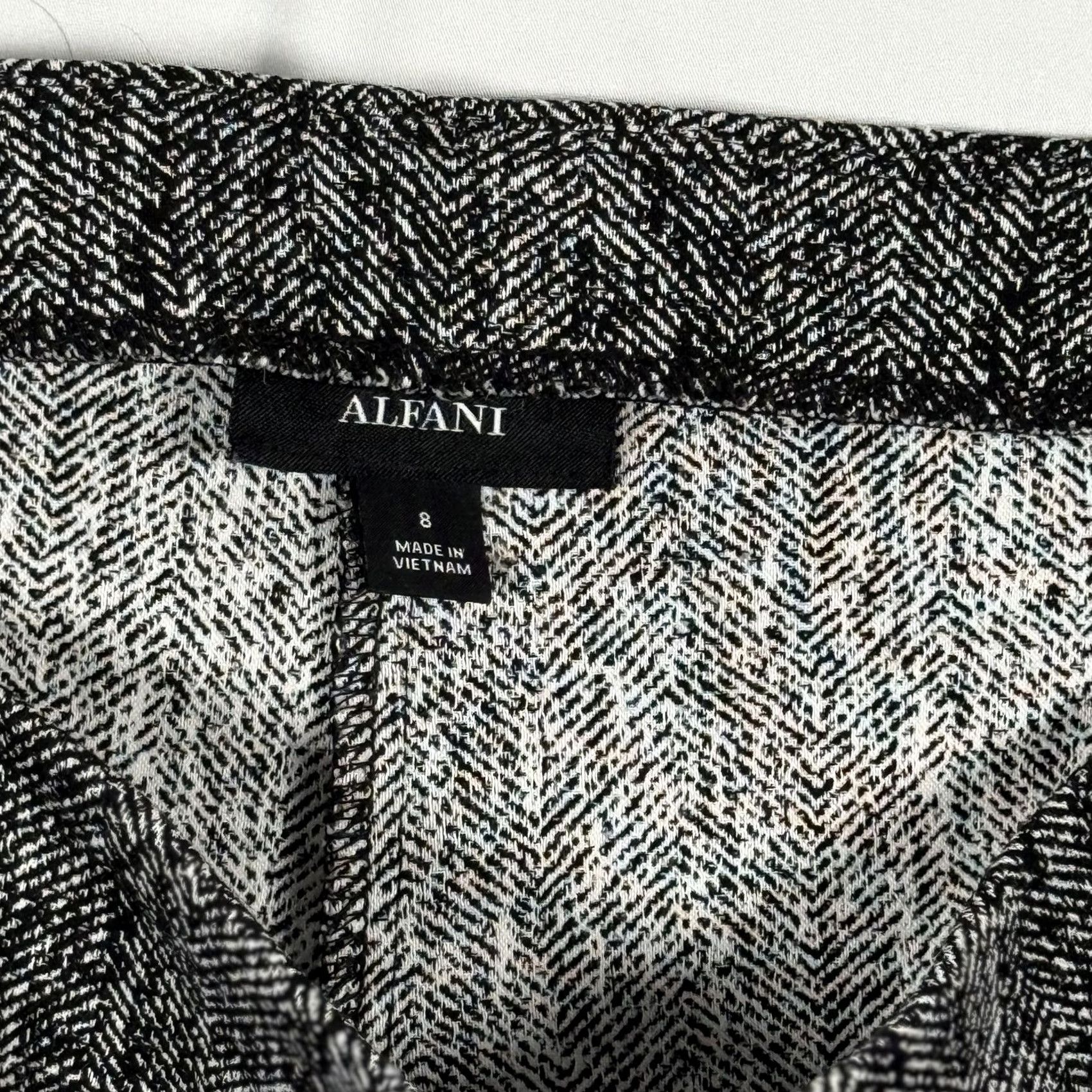 Alfani Alfani Pants 8 Stretch Herringbone Tweed Fringe Hem Ankle Cropped Career Womens Size 30" / US 8 / IT 44 - 3 Thumbnail