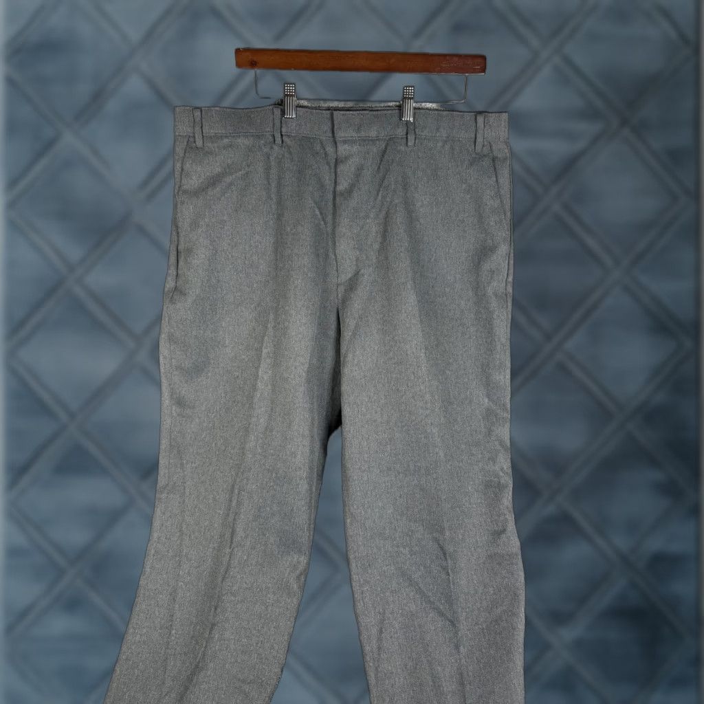 Levi's Levi's Action Slacks Pants Mens 40x30 Gray Dress Chino Straight Leg 4050-76 Size US 40 / EU 56 - 1 Thumbnail
