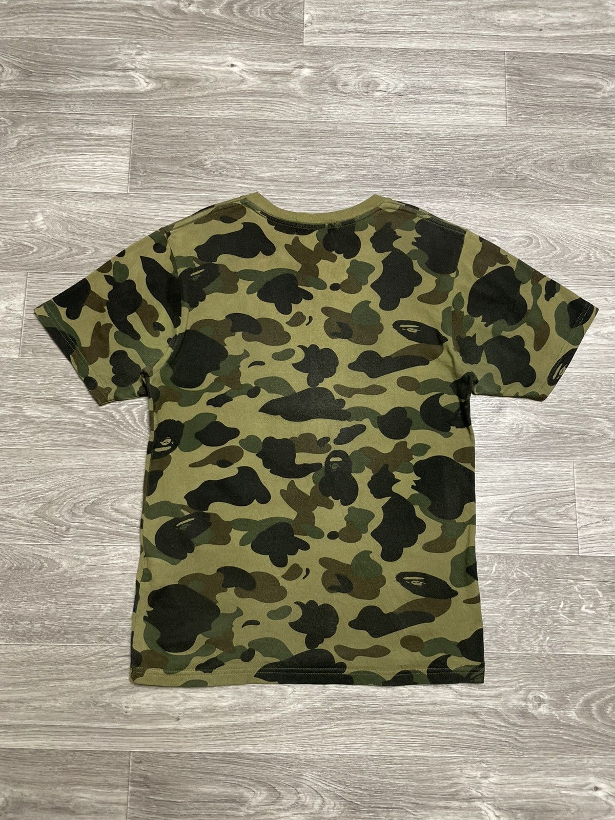 Bape Bape 1st Camo Shark T-Shirt Size US S / EU 44-46 / 1 - 18 Thumbnail