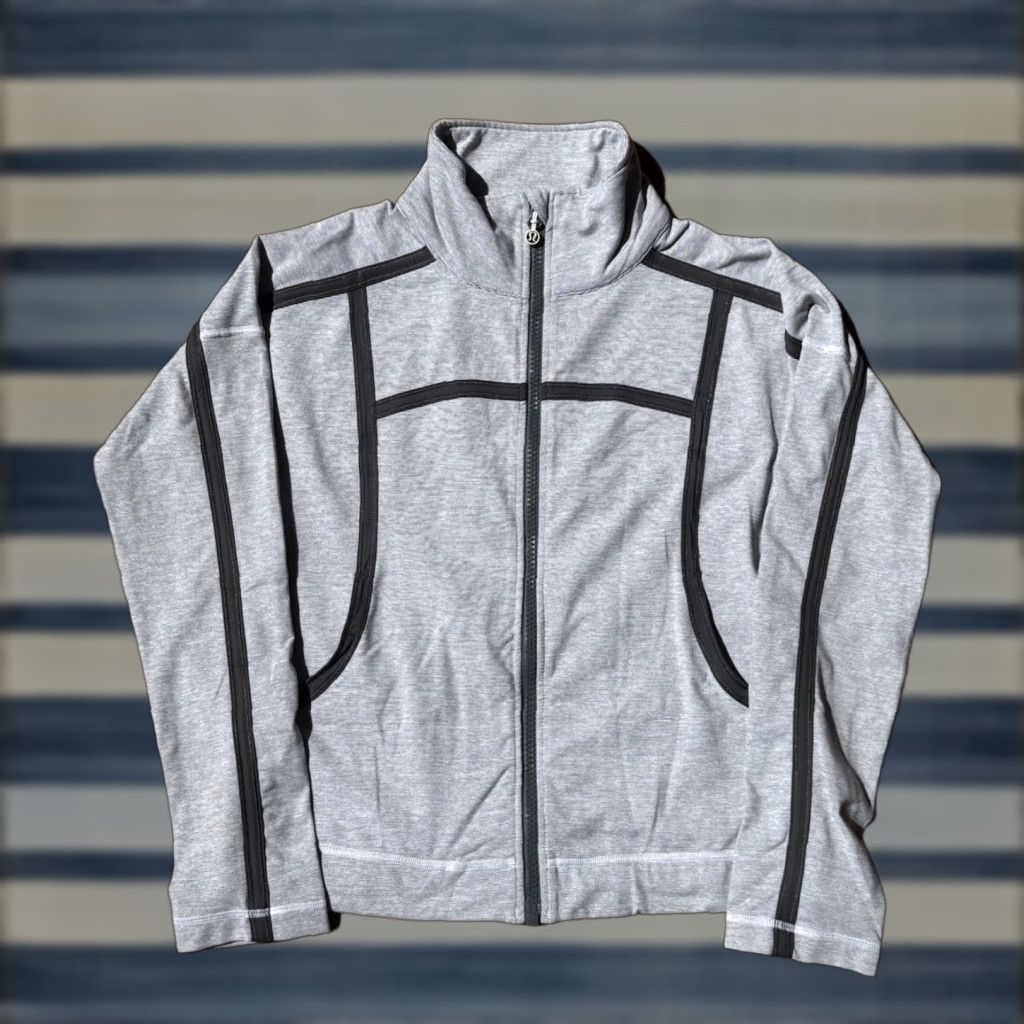 Lululemon Lululemon Mynah Define Jacket Women’s 8 Gray Full Zip Activewear Athletic Pockets Reflective Casual Summer Spring Fall Winter Size M / US 6-8 / IT 42-44 - 1 Thumbnail