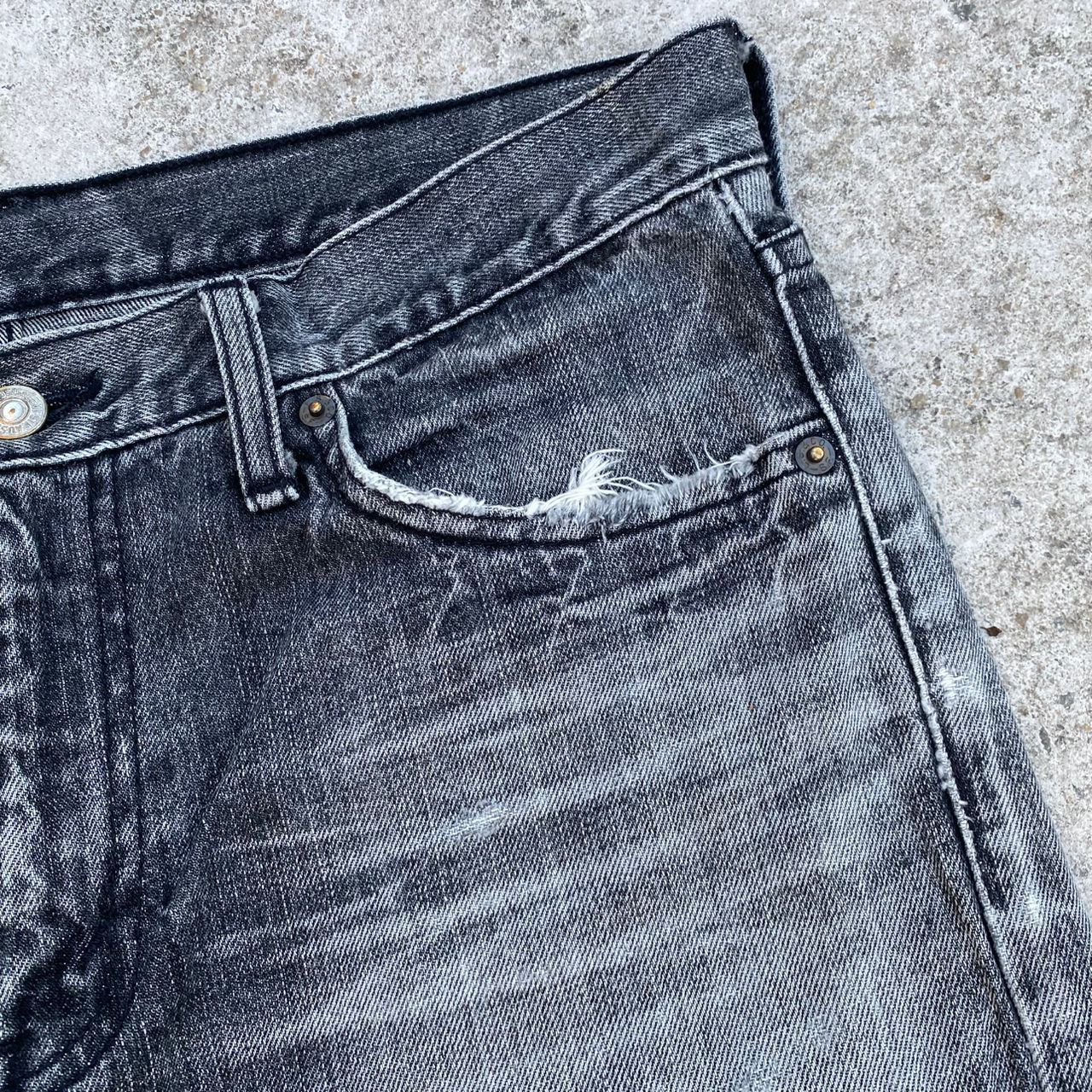 Levi's Vintage Levis 501 Distressed Denim Kurt Cobain Style Size US 32 / EU 48 - 9 Thumbnail
