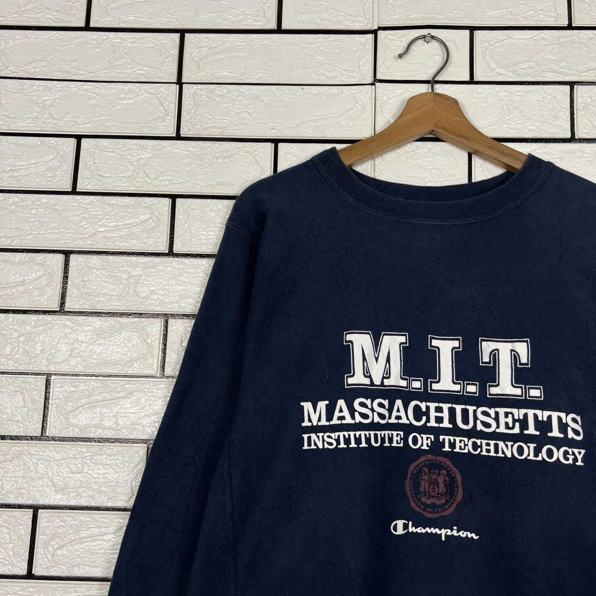 Champion Vintage CHAMPION REVERSE WEAVE M.I.T. Sweatshirt #4253-C193 Size US M / EU 48-50 / 2 - 4 Thumbnail
