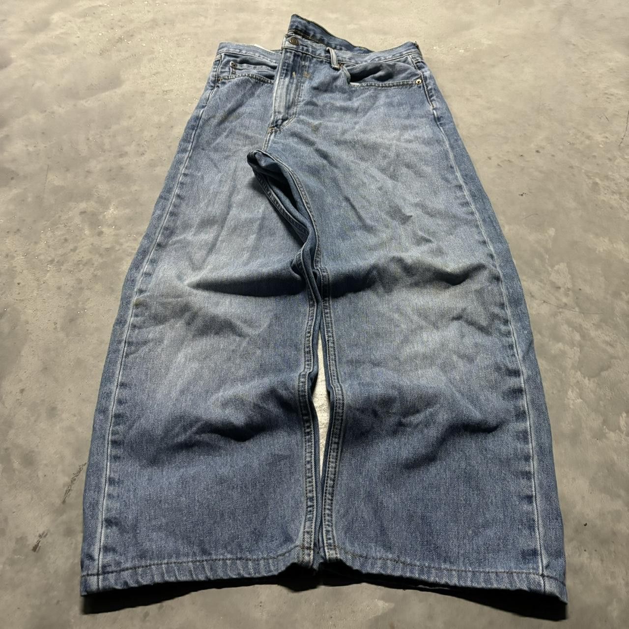 Levi's × Vintage Crazy Vintage Y2K/2000s Grunge Levi’s Faded Medium Wash Essential Denim Jeans! Size US 36 / EU 52 - 3 Thumbnail